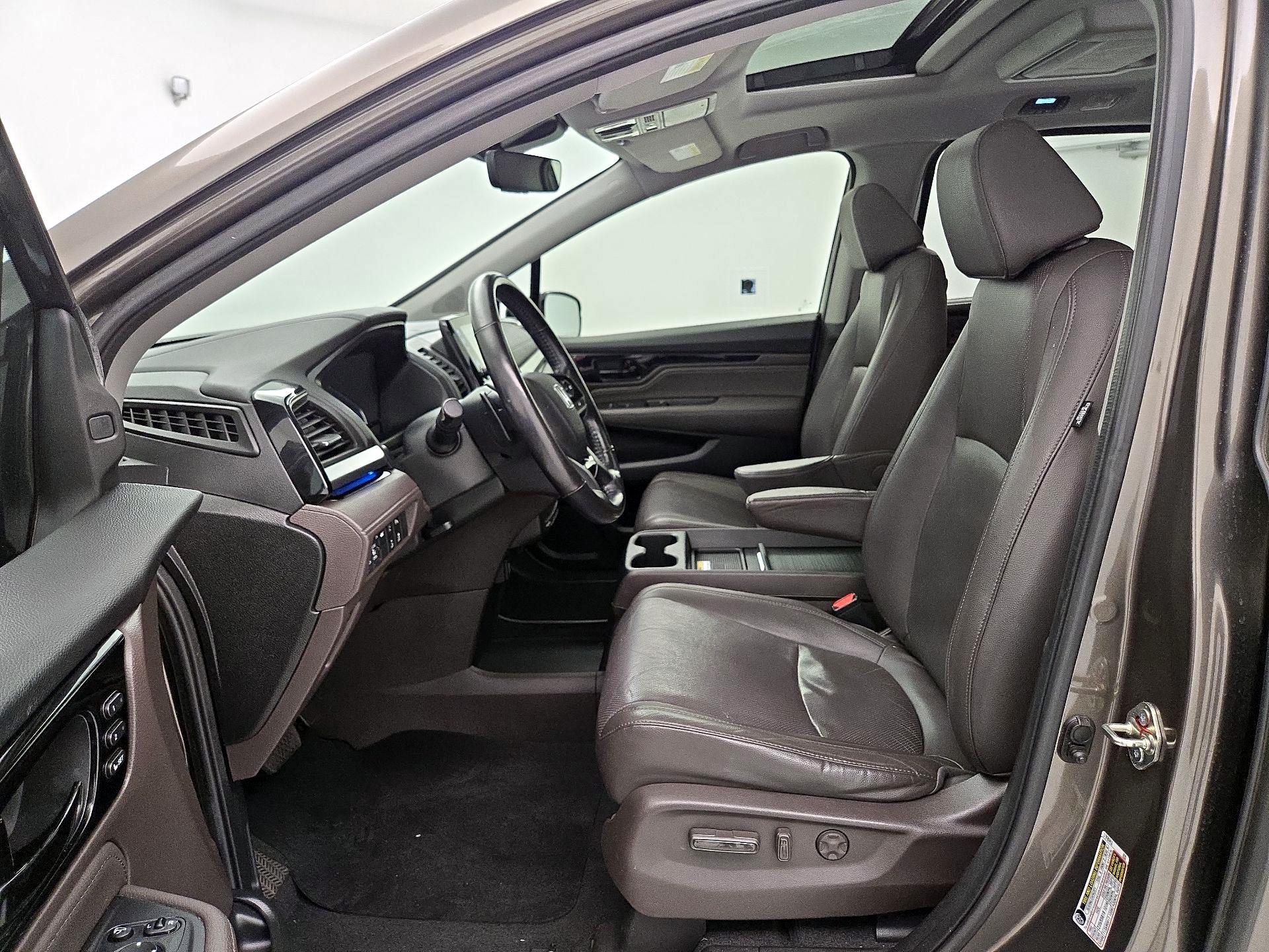 Thumbnail: 2019 Honda Odyssey - 11