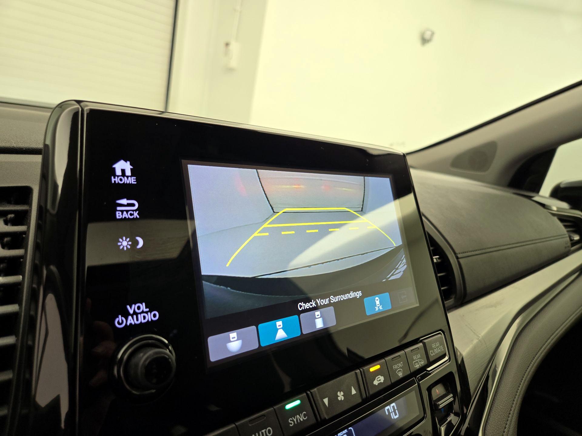 Thumbnail: 2019 Honda Odyssey - 15