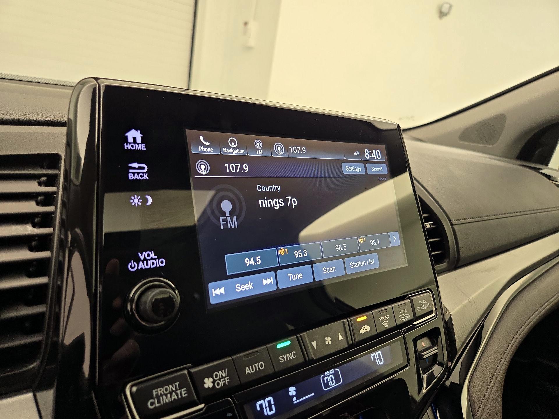 Thumbnail: 2019 Honda Odyssey - 16