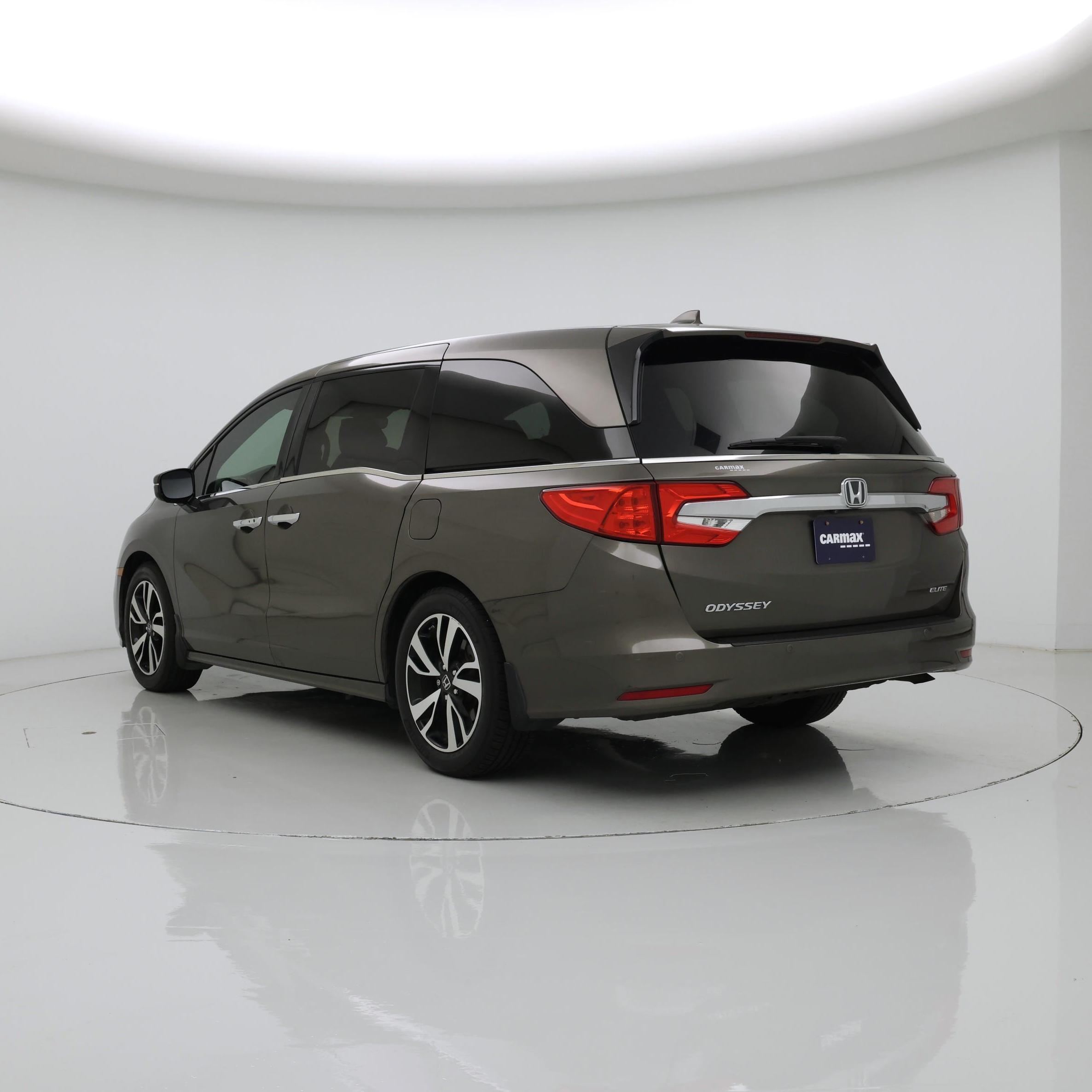 Thumbnail: 2019 Honda Odyssey - 2