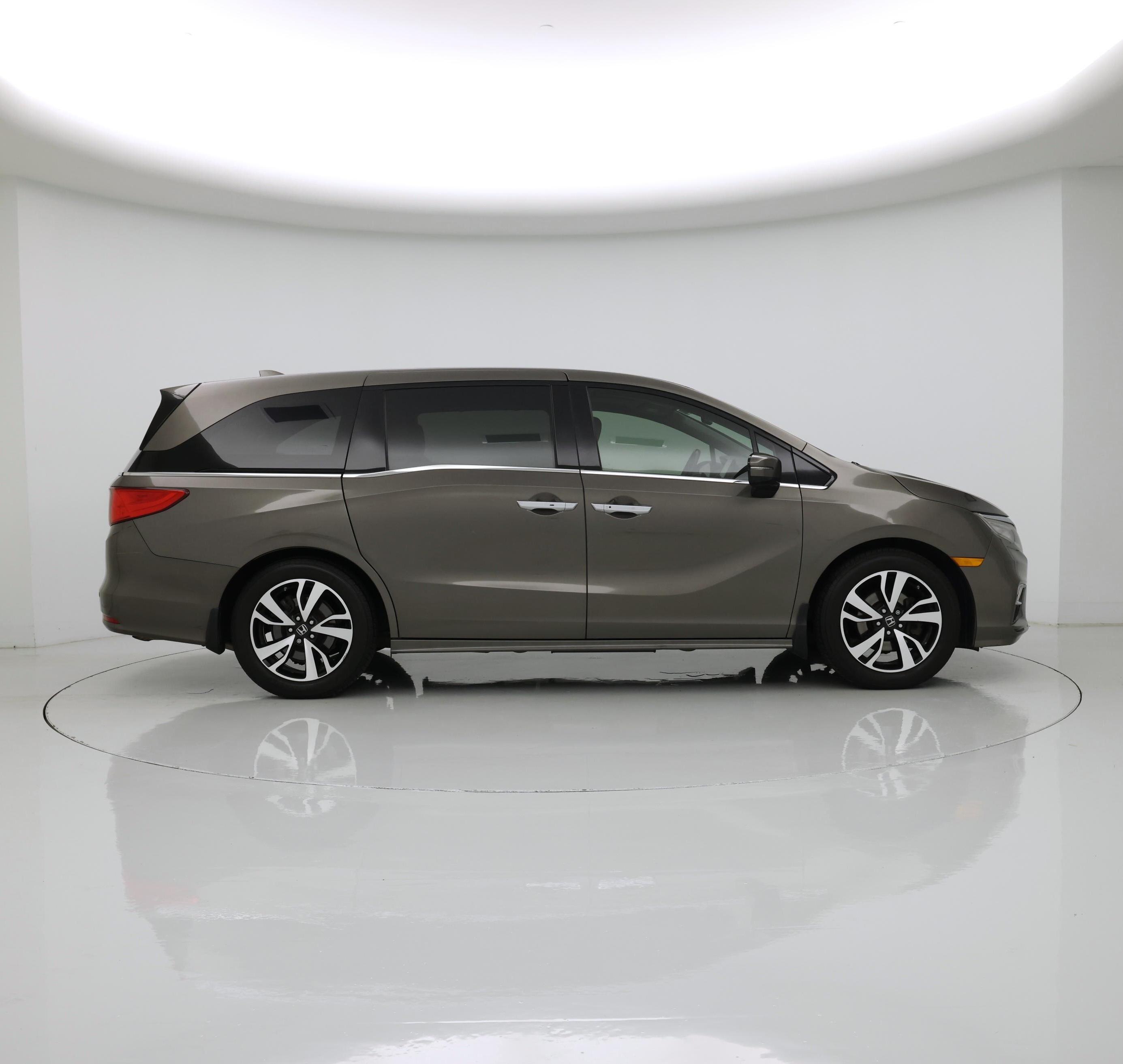 Thumbnail: 2019 Honda Odyssey - 7