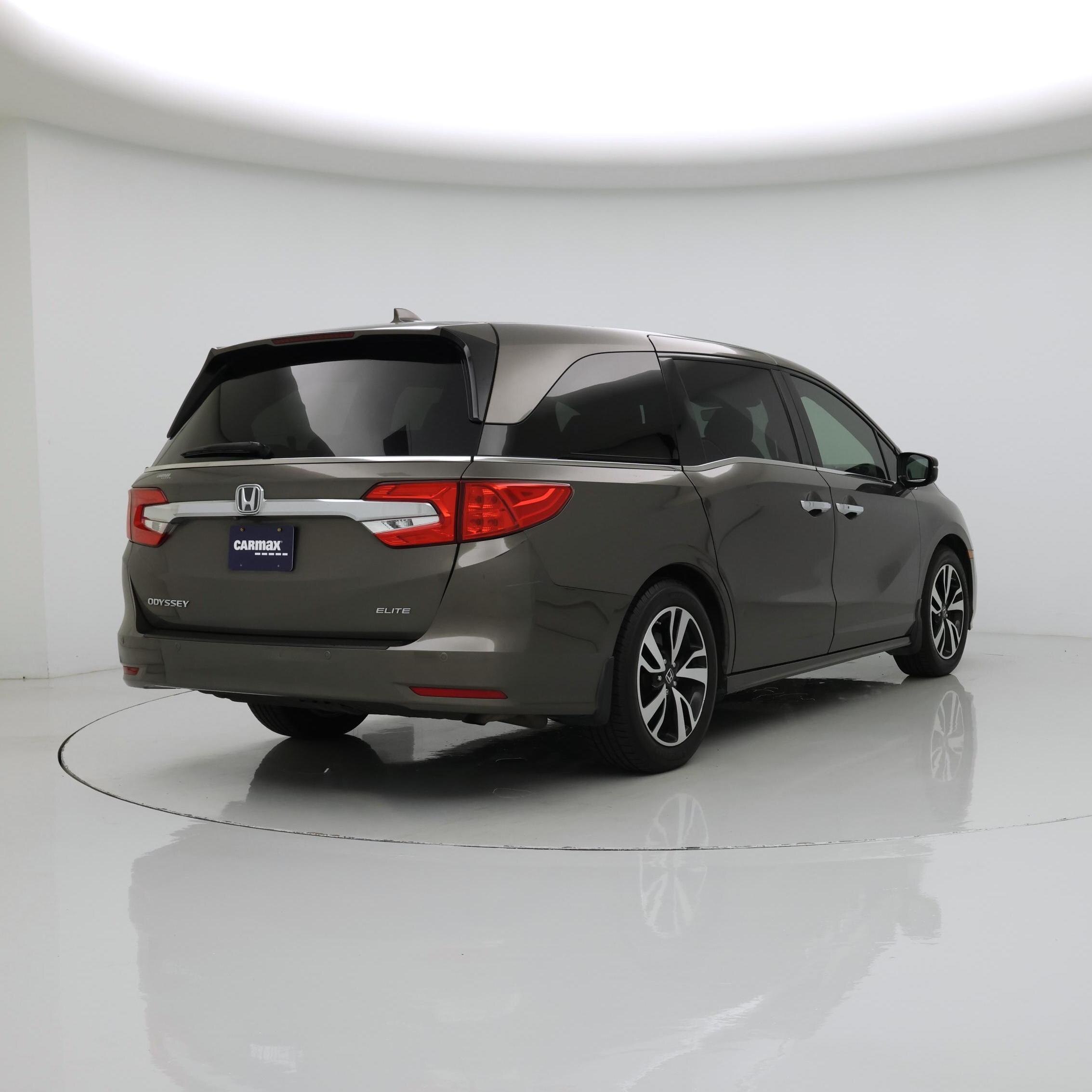 Thumbnail: 2019 Honda Odyssey - 8