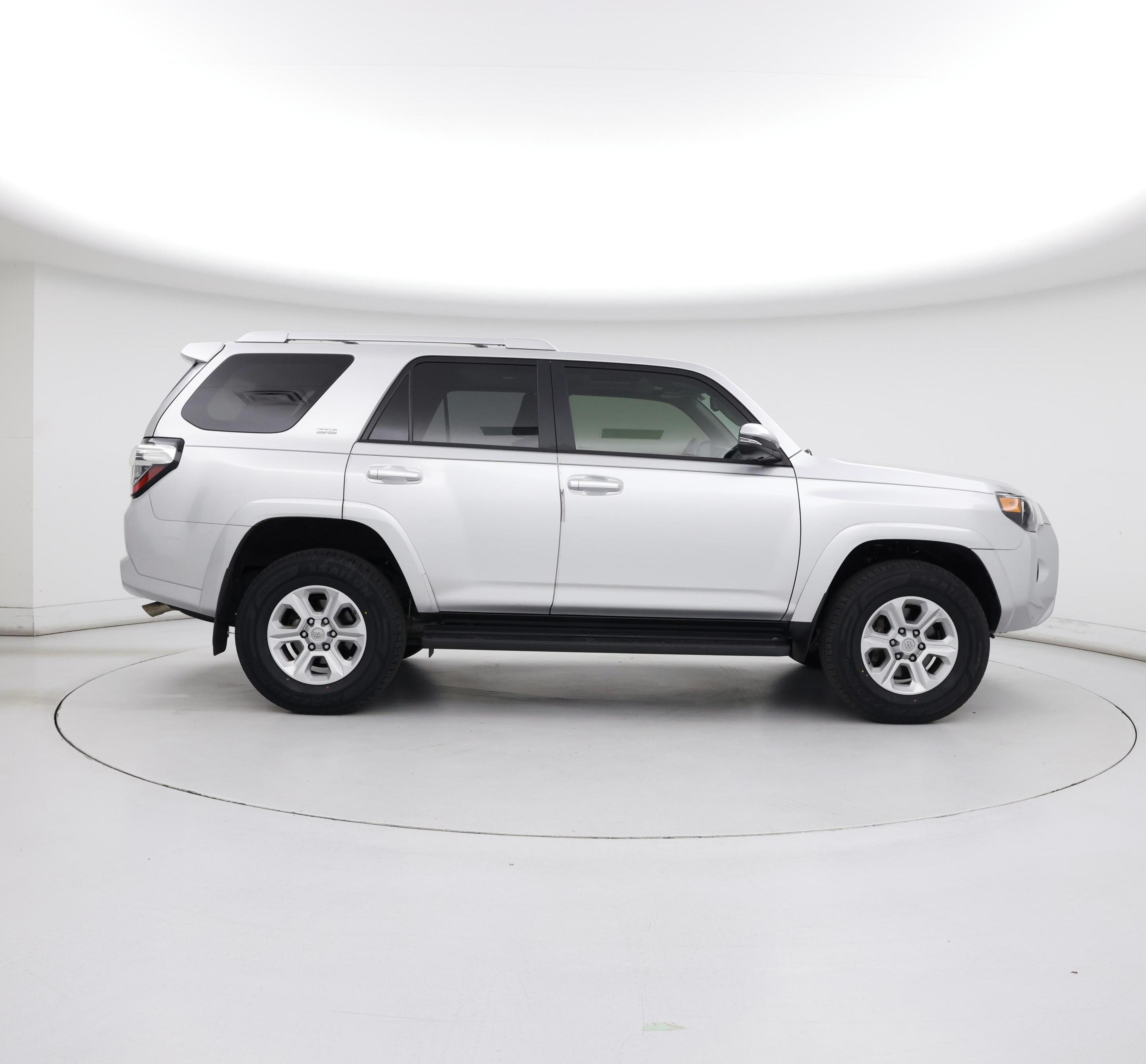 Thumbnail: 2016 Toyota 4Runner - 7