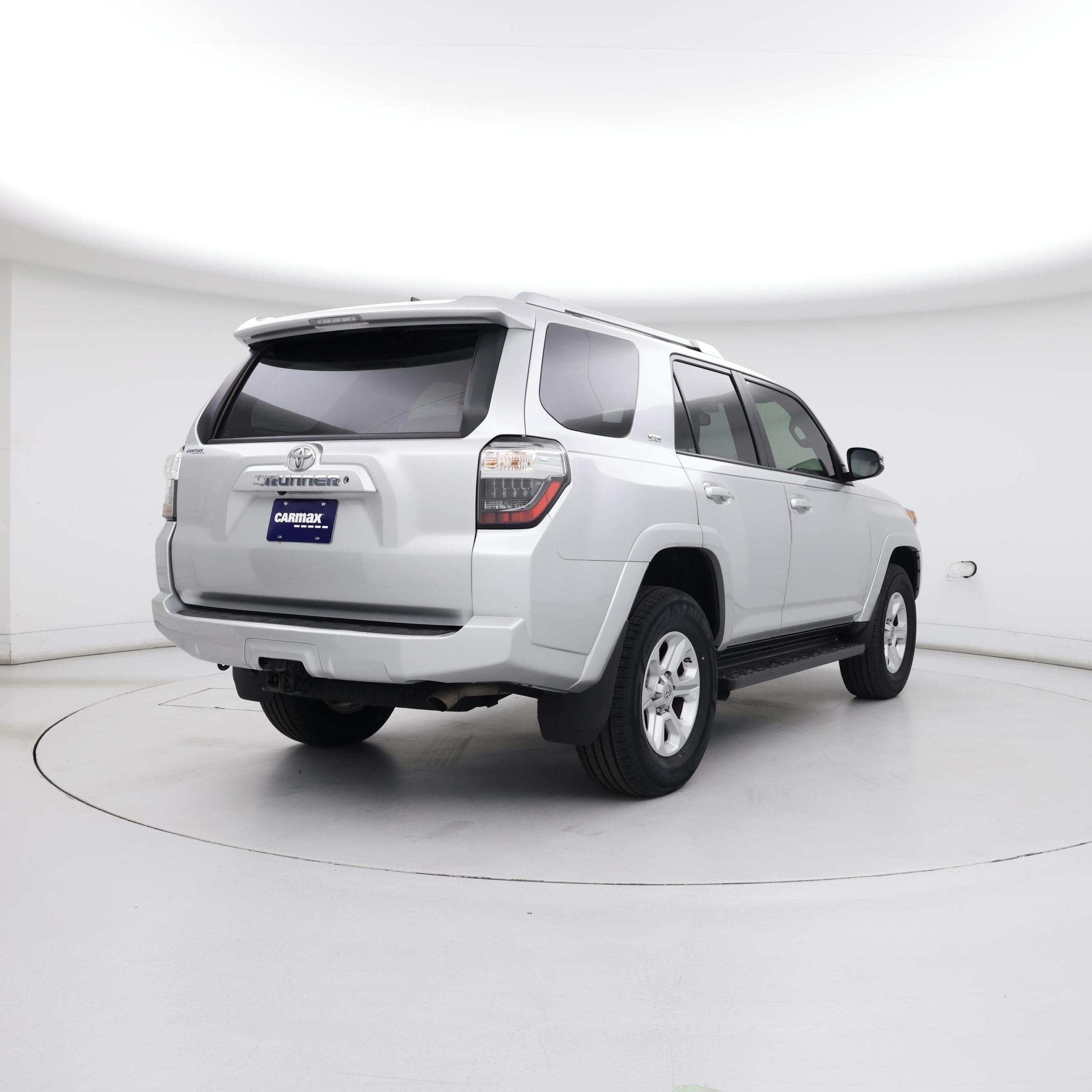 Thumbnail: 2016 Toyota 4Runner - 8