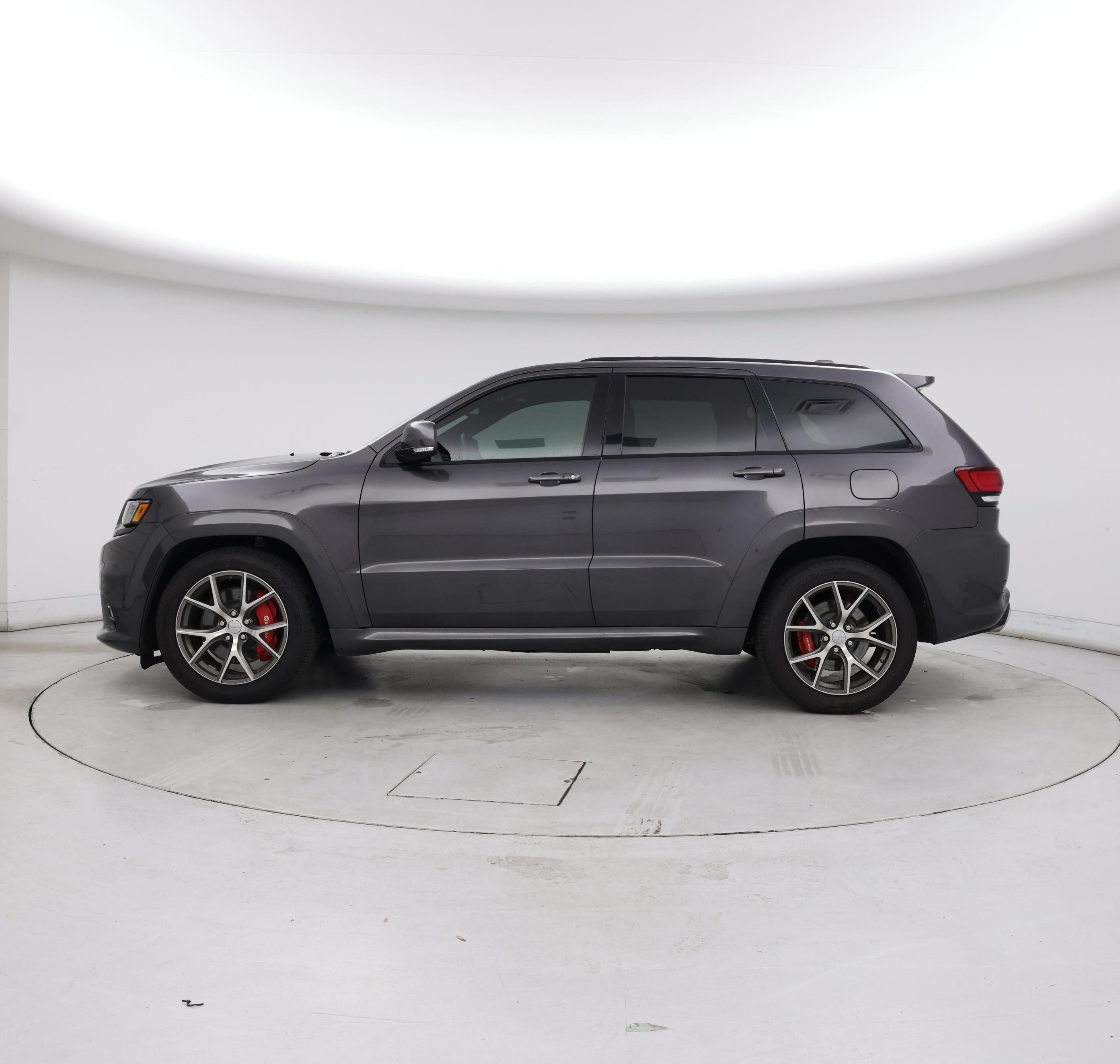 Thumbnail: 2017 Jeep Grand Cherokee - 3