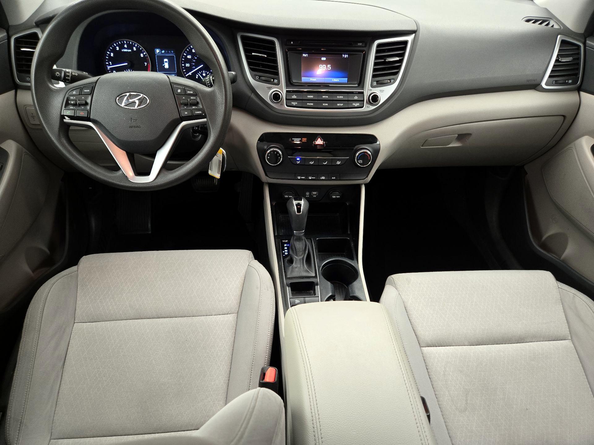 Thumbnail: 2017 Hyundai Tucson - 9