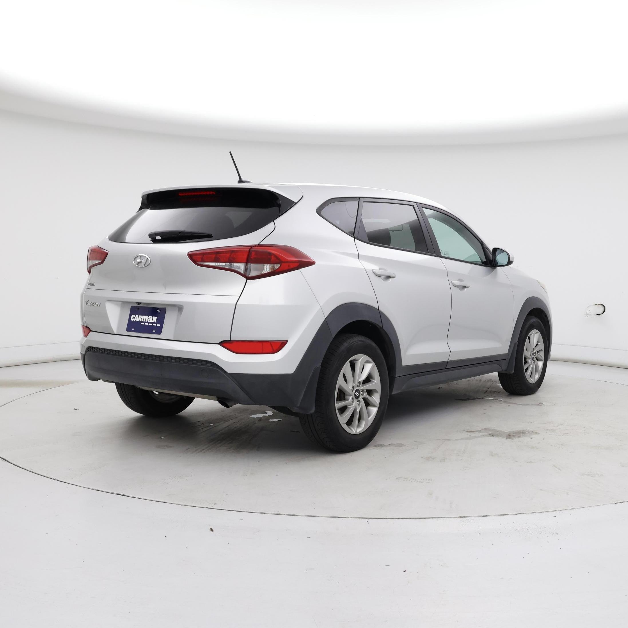 Thumbnail: 2017 Hyundai Tucson - 8