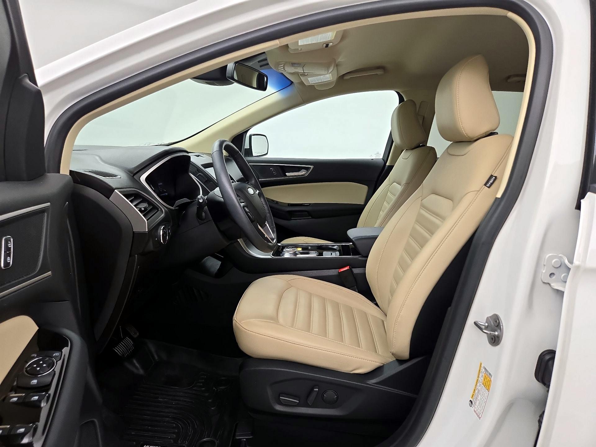 Thumbnail: 2020 Ford Edge - 11