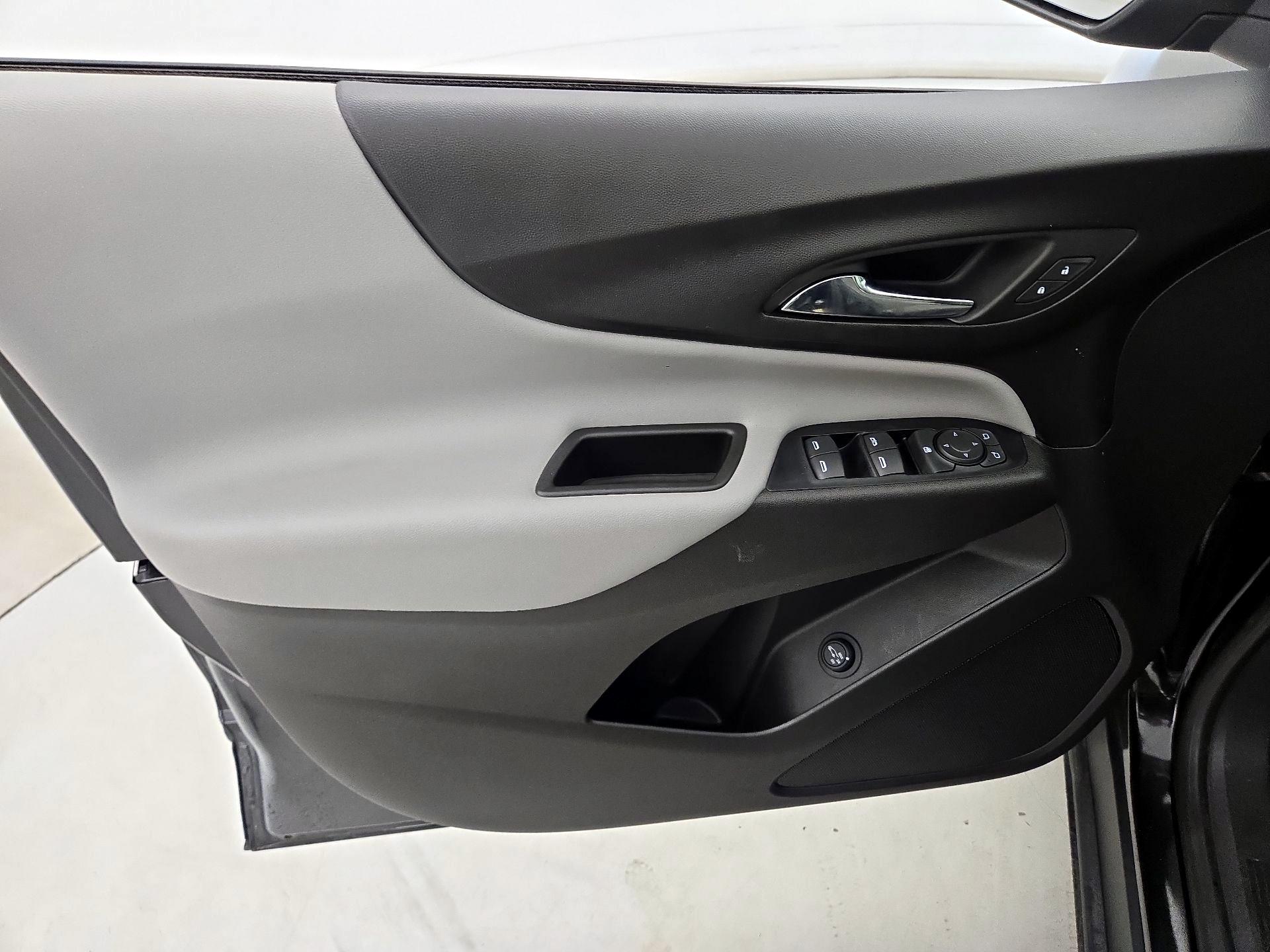 Thumbnail: 2019 Chevrolet Equinox - 12