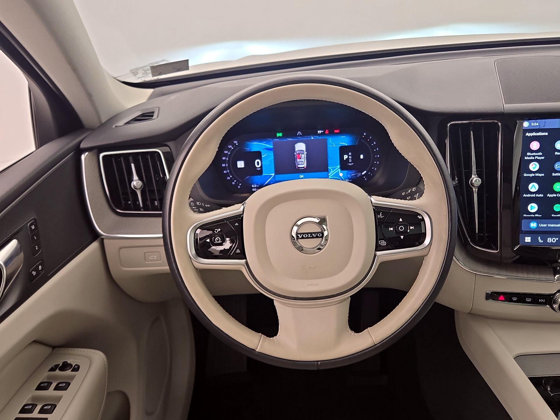 Thumbnail: 2023 Volvo XC60 - 10