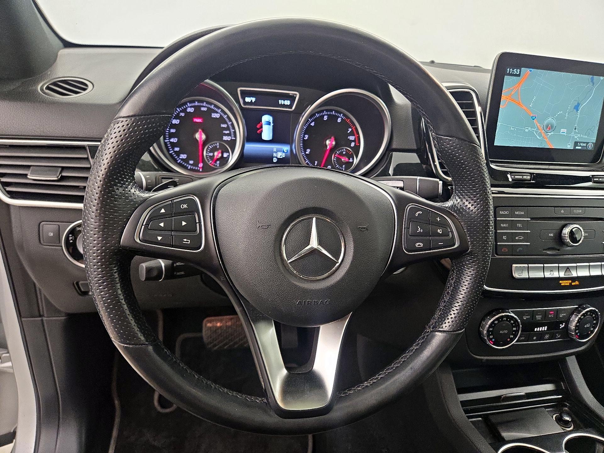 Thumbnail: 2017 Mercedes-Benz GLE - 10