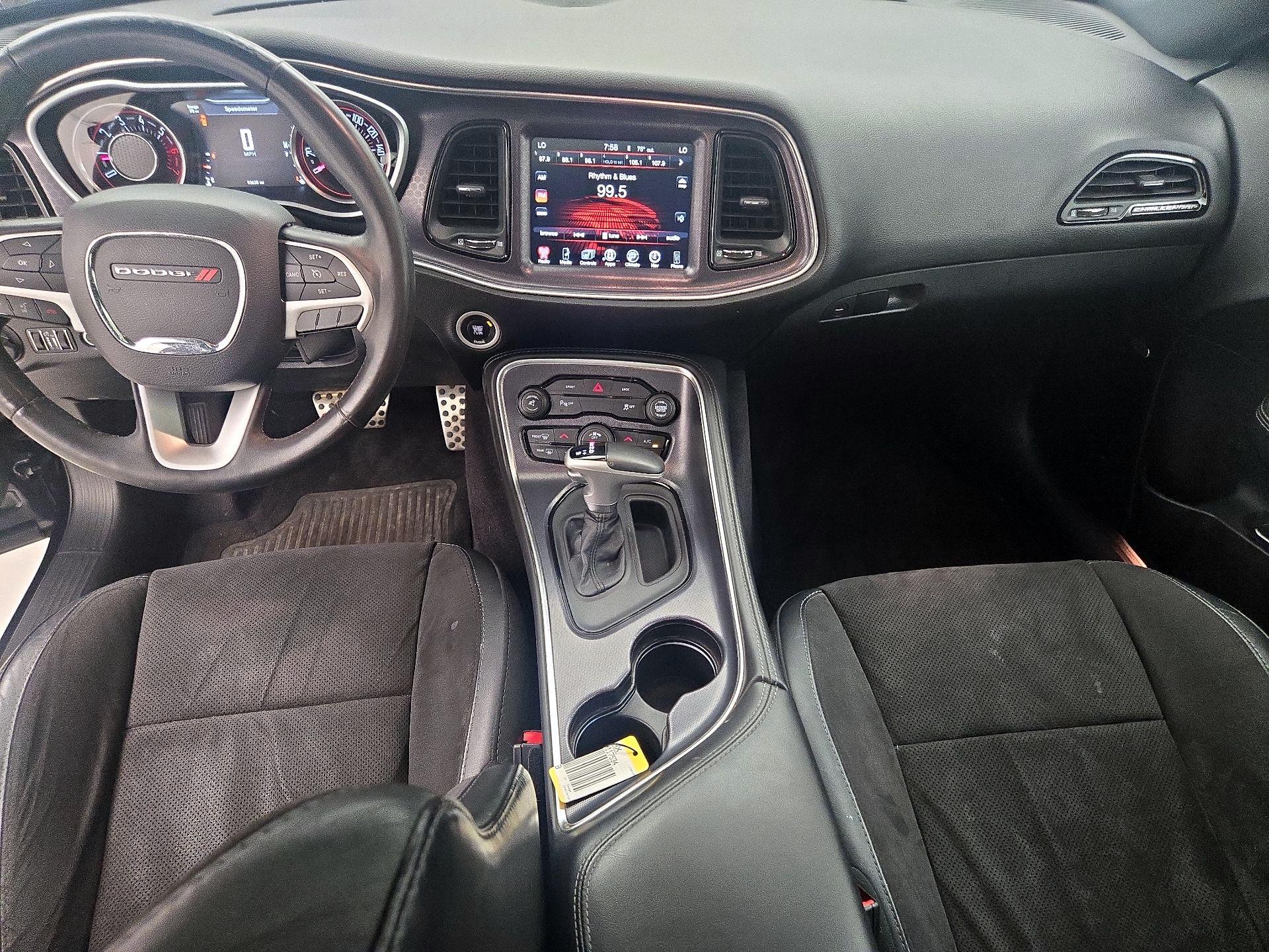 Thumbnail: 2016 Dodge Challenger - 9