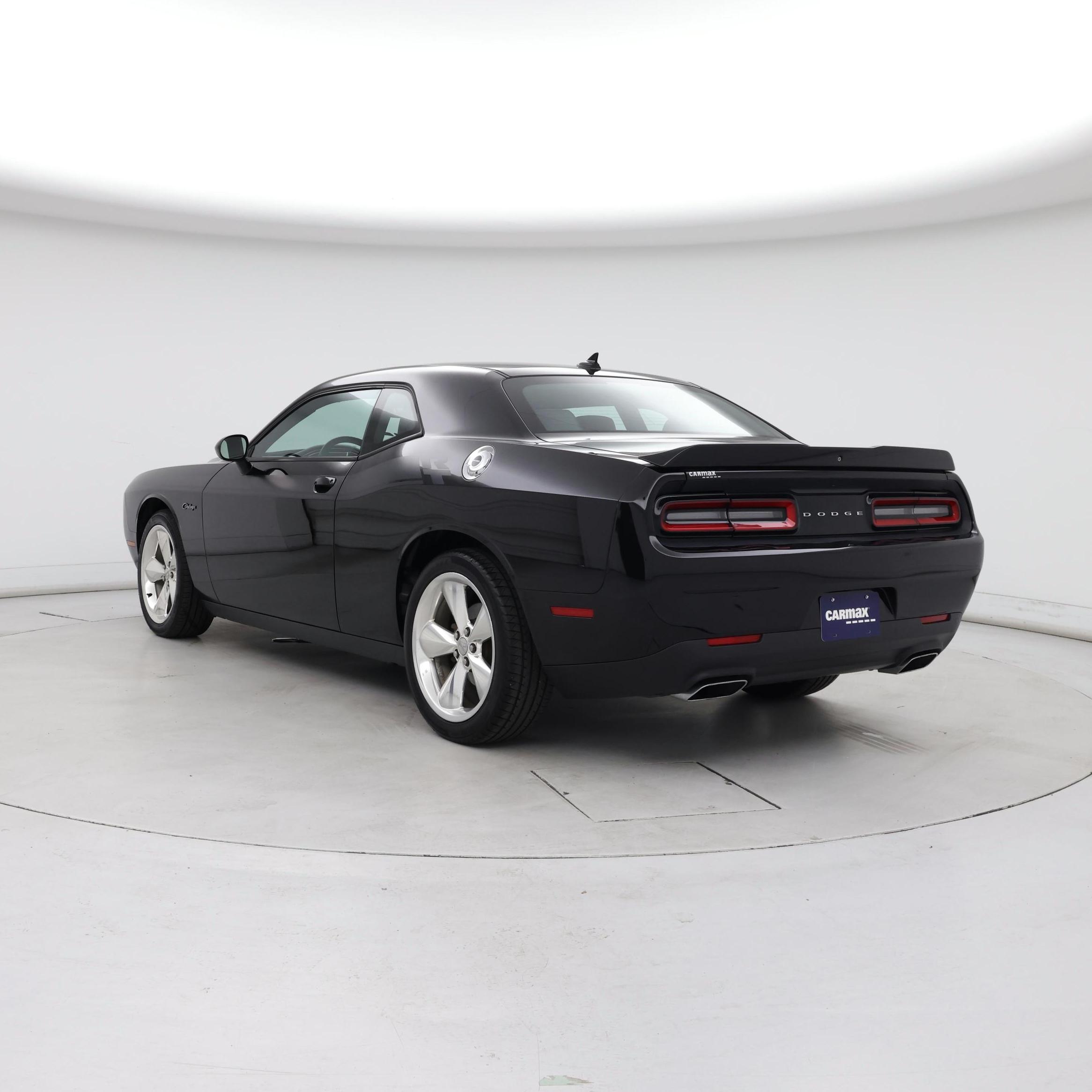 Thumbnail: 2016 Dodge Challenger - 2