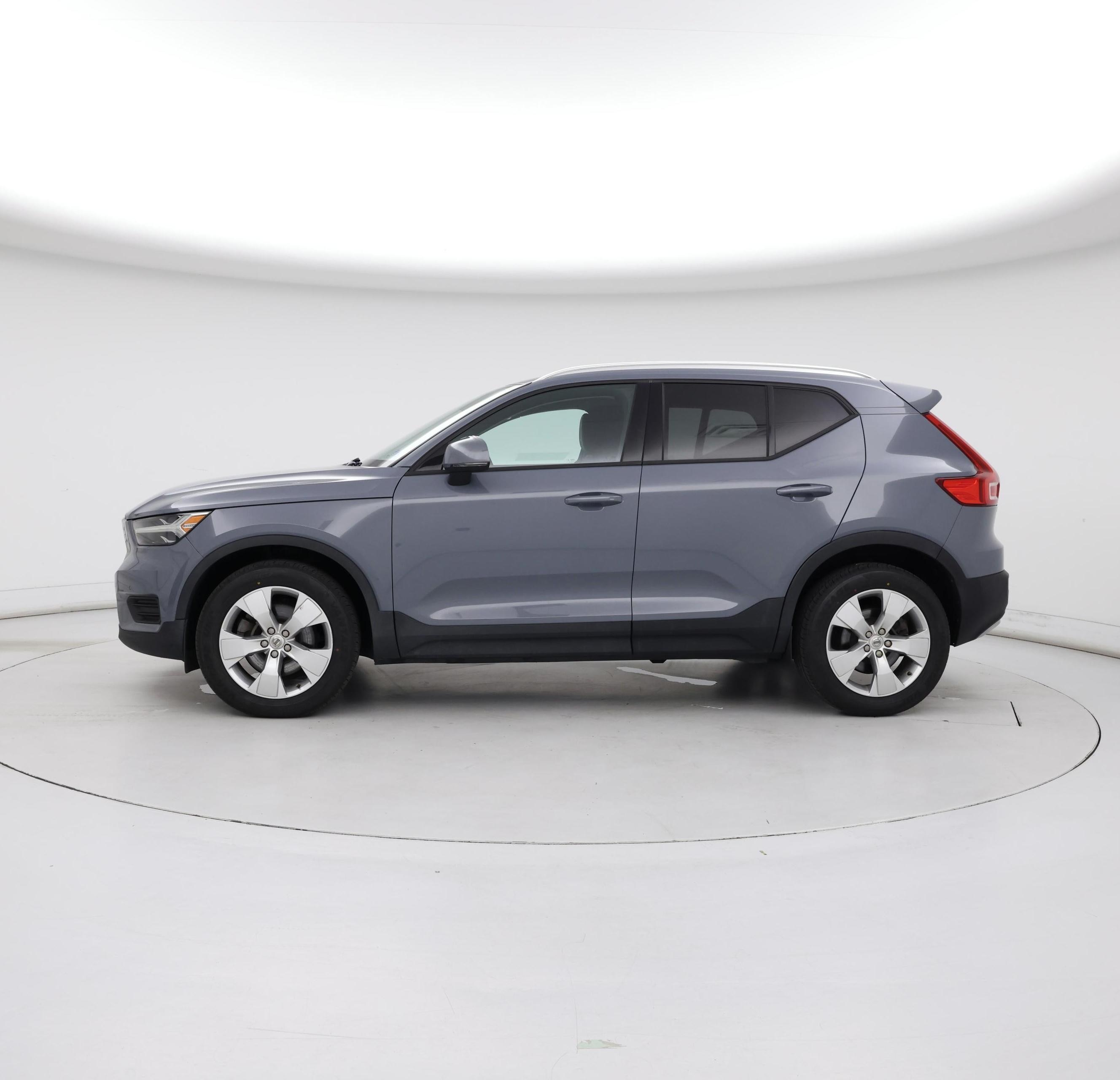 Thumbnail: 2020 Volvo XC40 - 3
