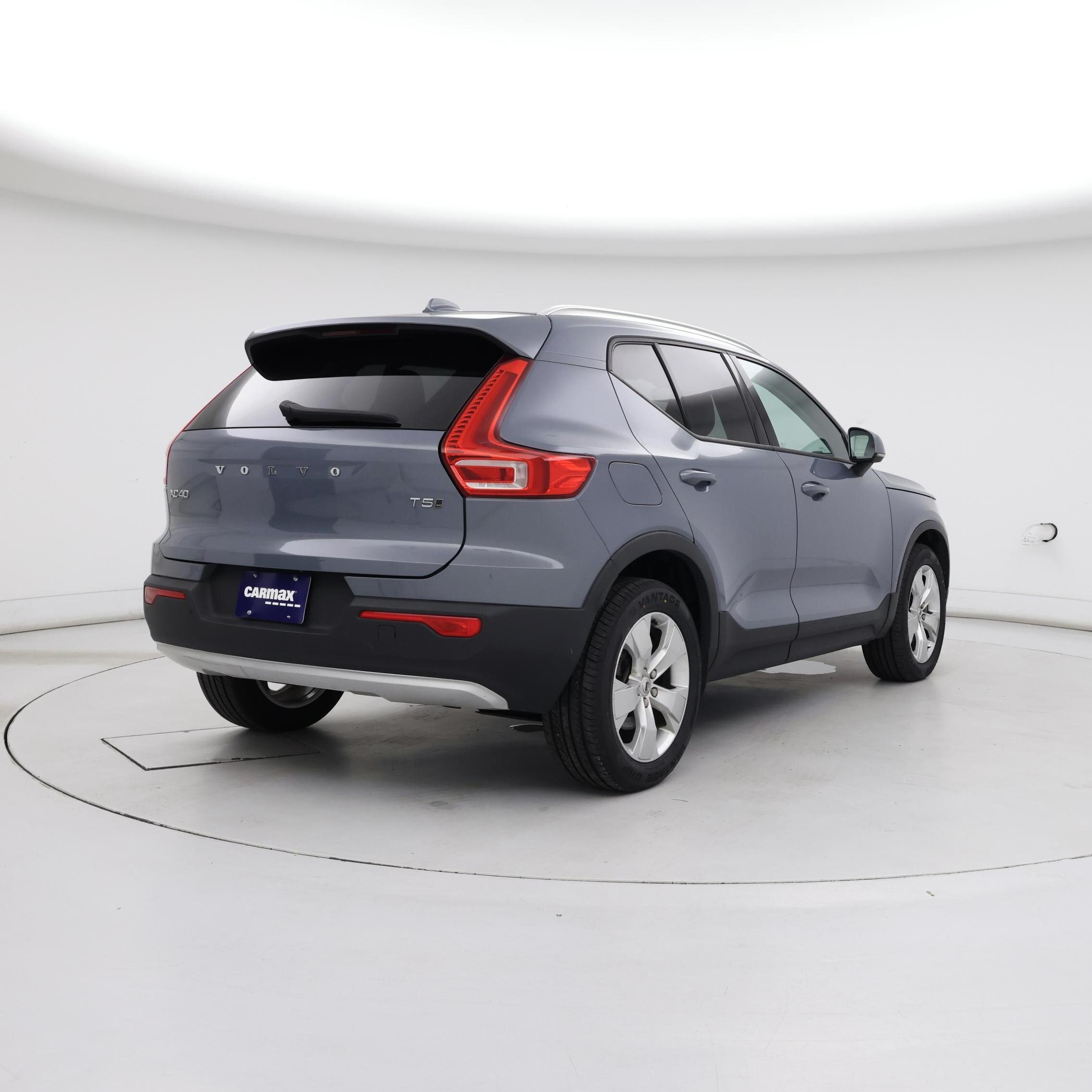Thumbnail: 2020 Volvo XC40 - 8