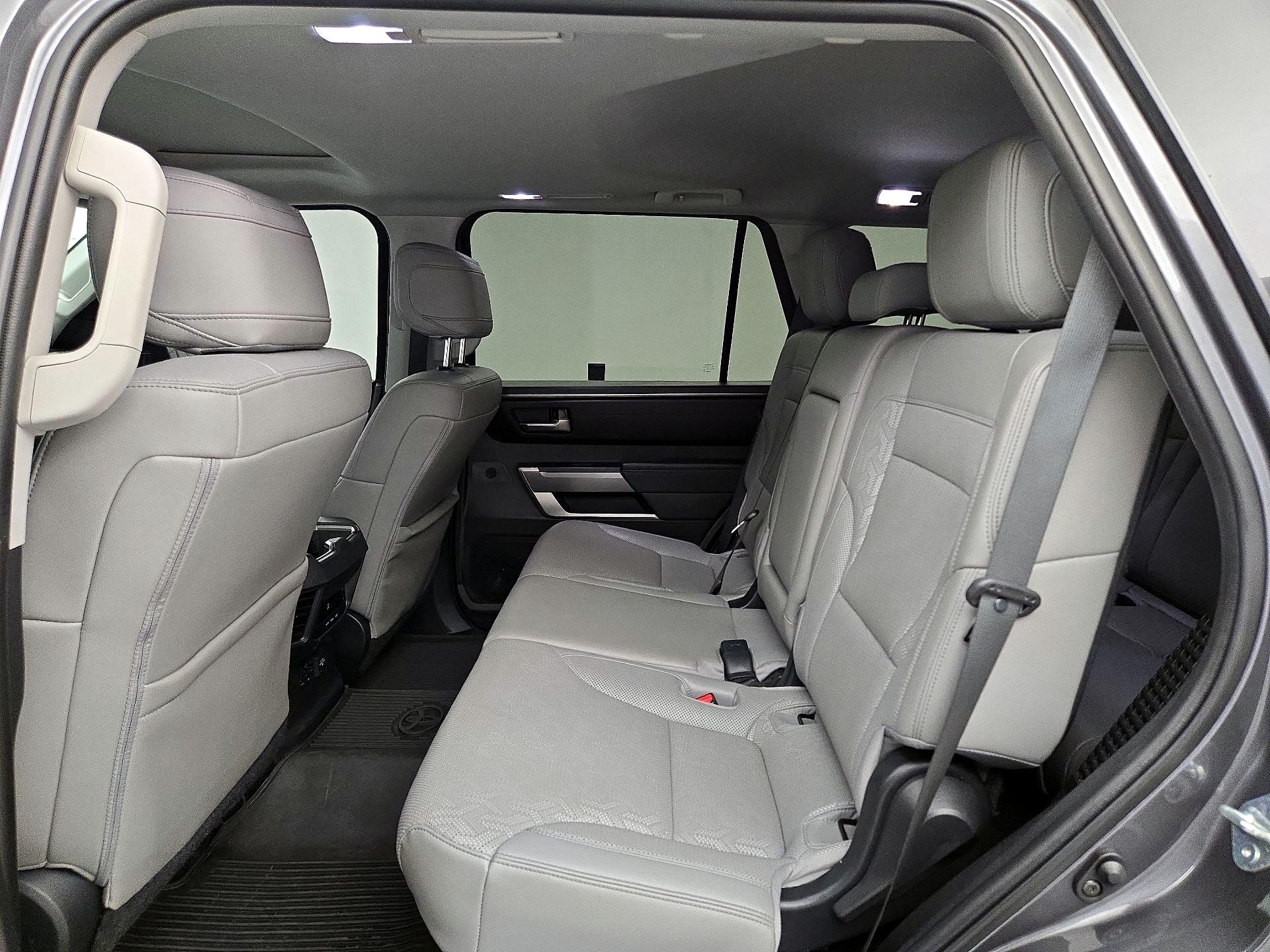Thumbnail: 2023 Toyota Sequoia - 20