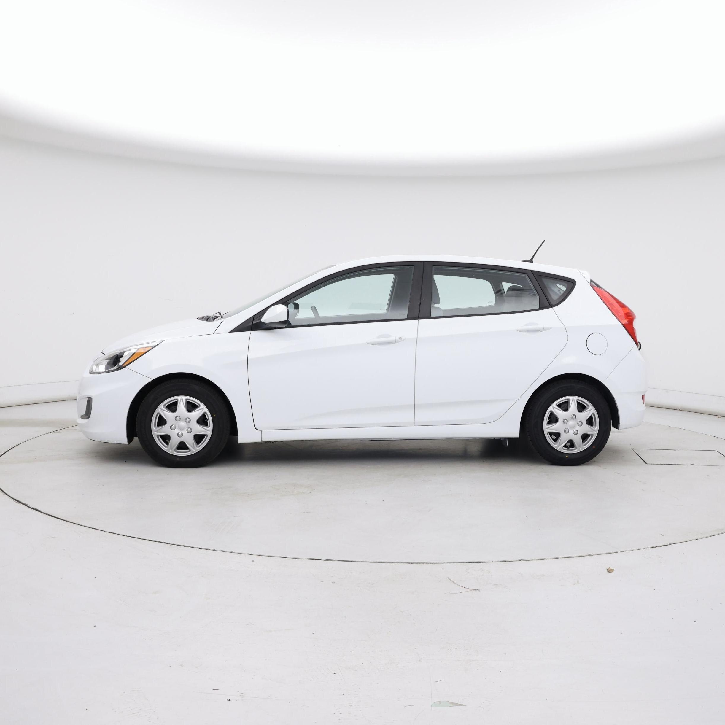 Thumbnail: 2017 Hyundai Accent - 3