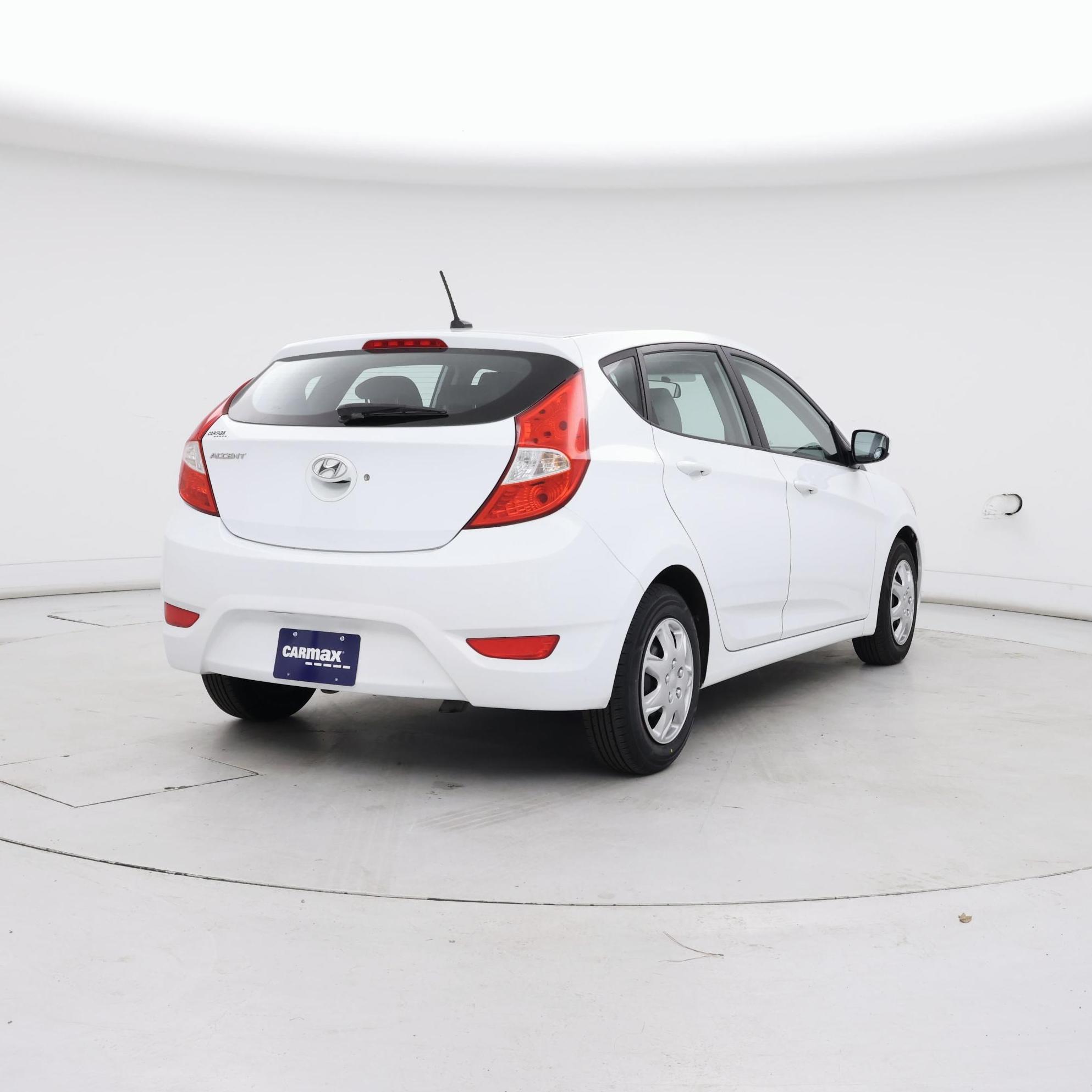 Thumbnail: 2017 Hyundai Accent - 8