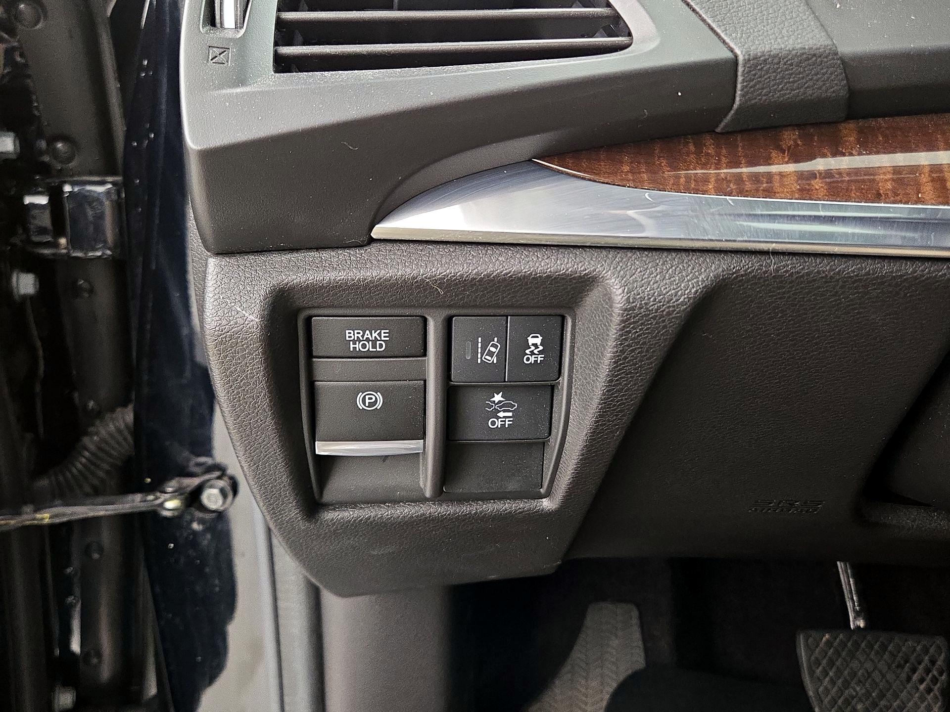 Thumbnail: 2020 Acura MDX - 13