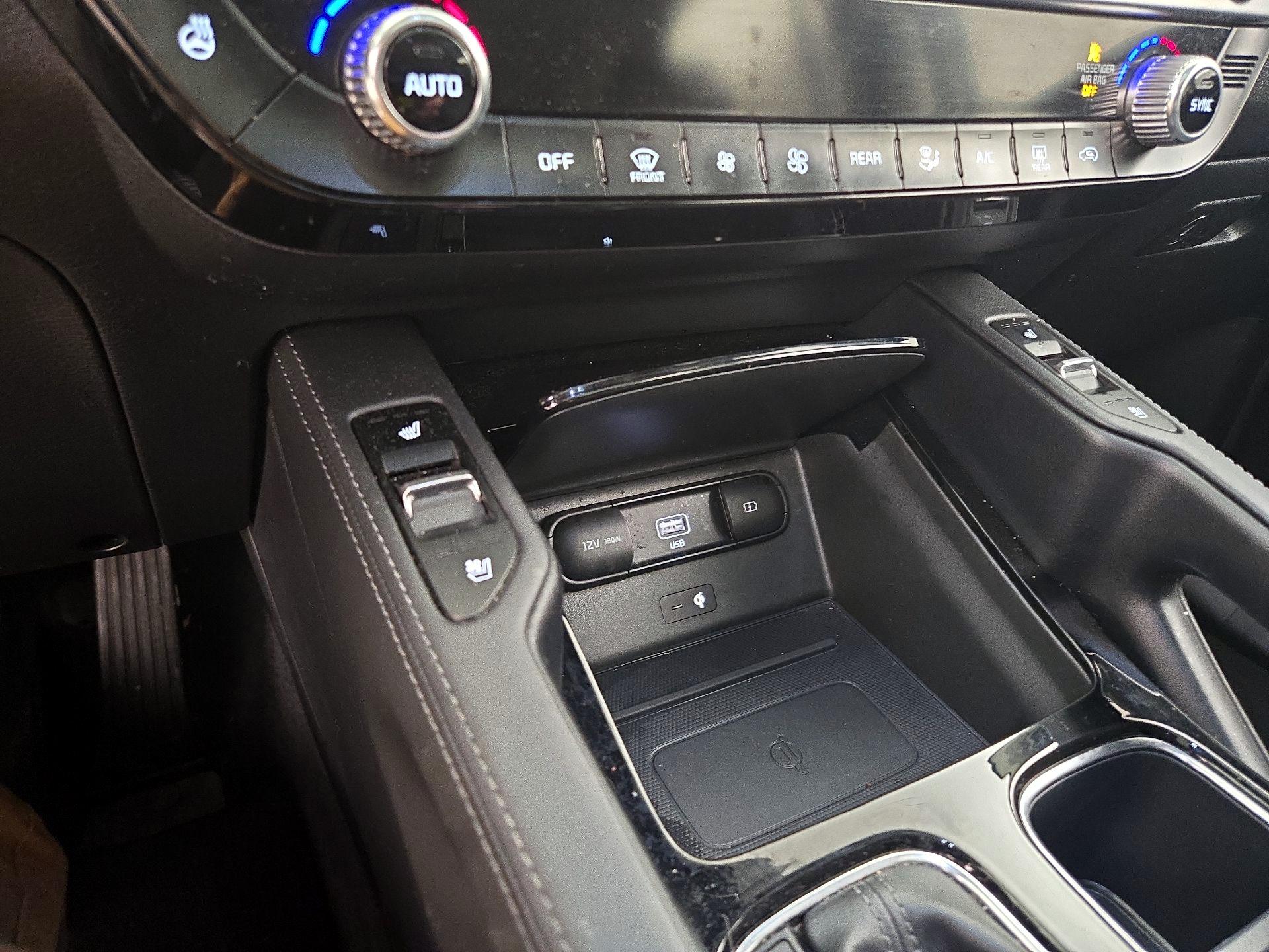 Thumbnail: 2022 Kia Telluride - 19