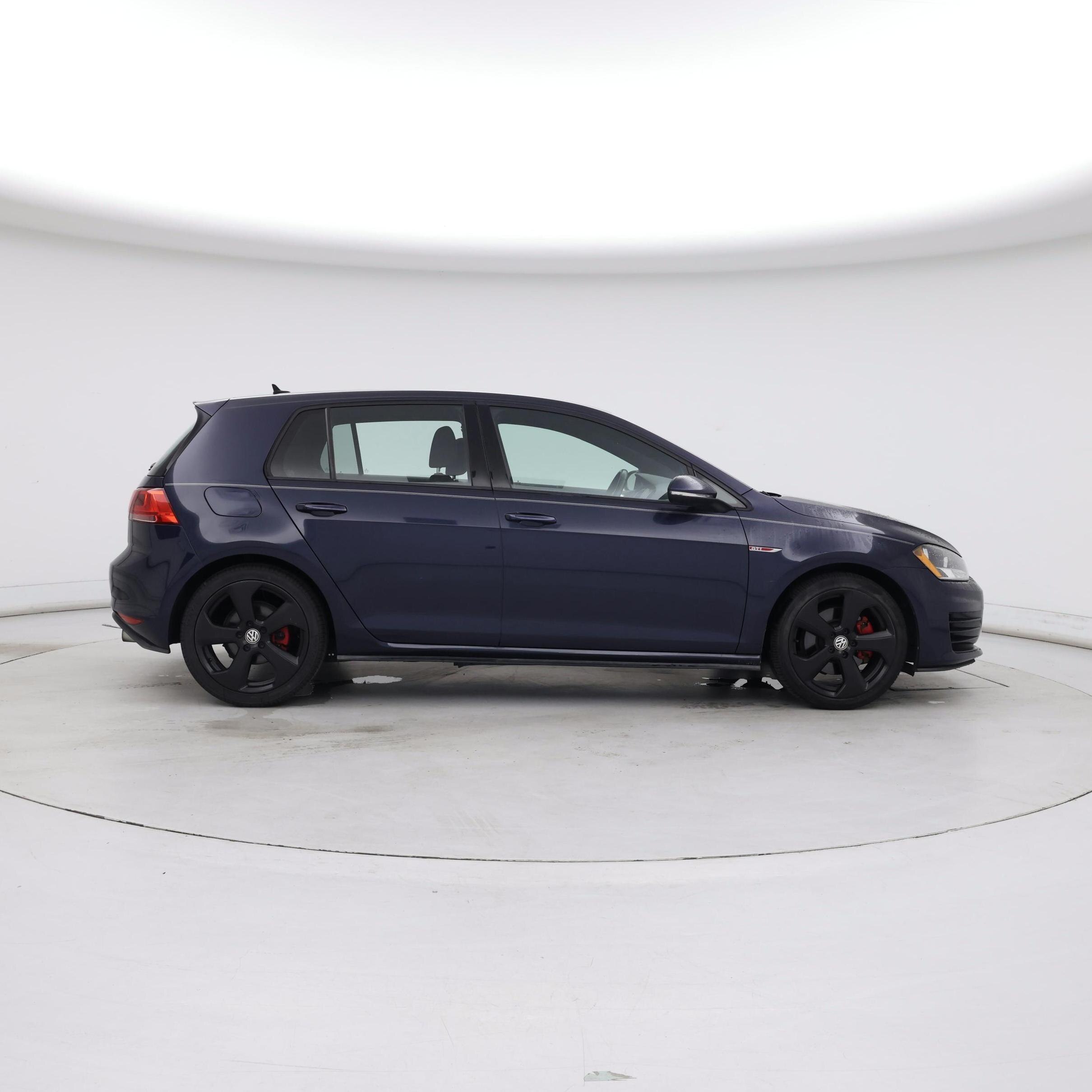 Thumbnail: 2017 Volkswagen Golf - 7