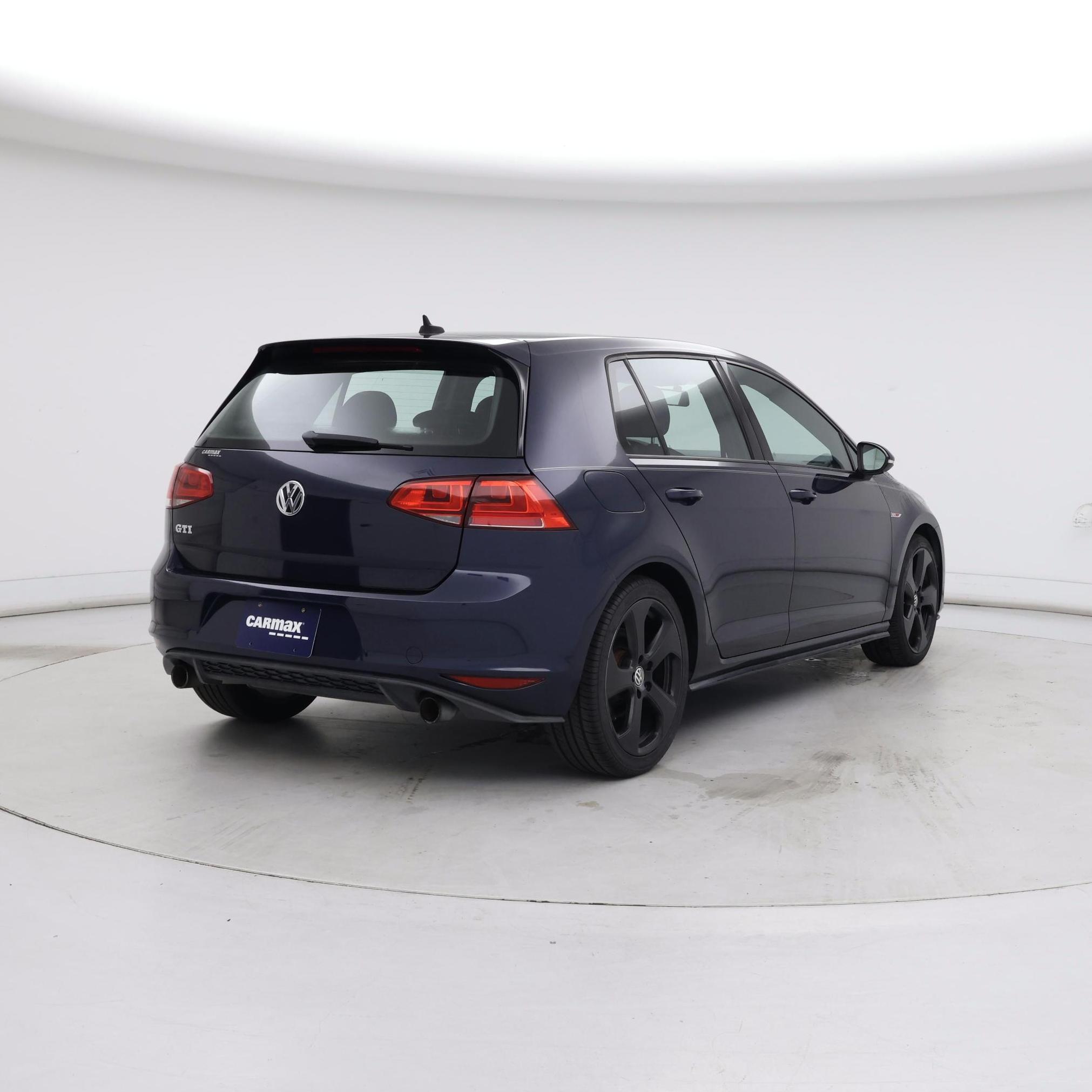 Thumbnail: 2017 Volkswagen Golf - 8