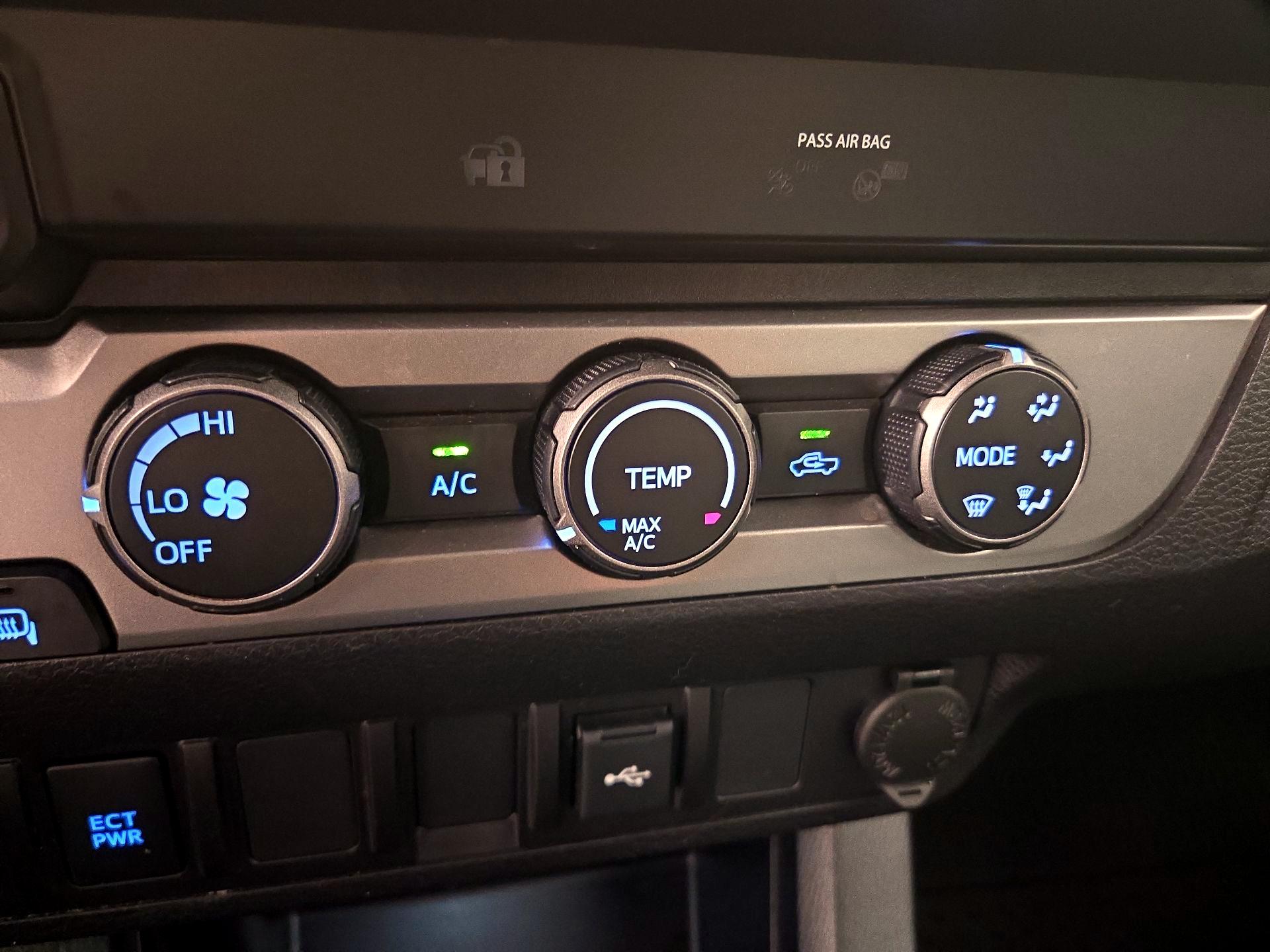 Thumbnail: 2020 Toyota Tacoma - 16