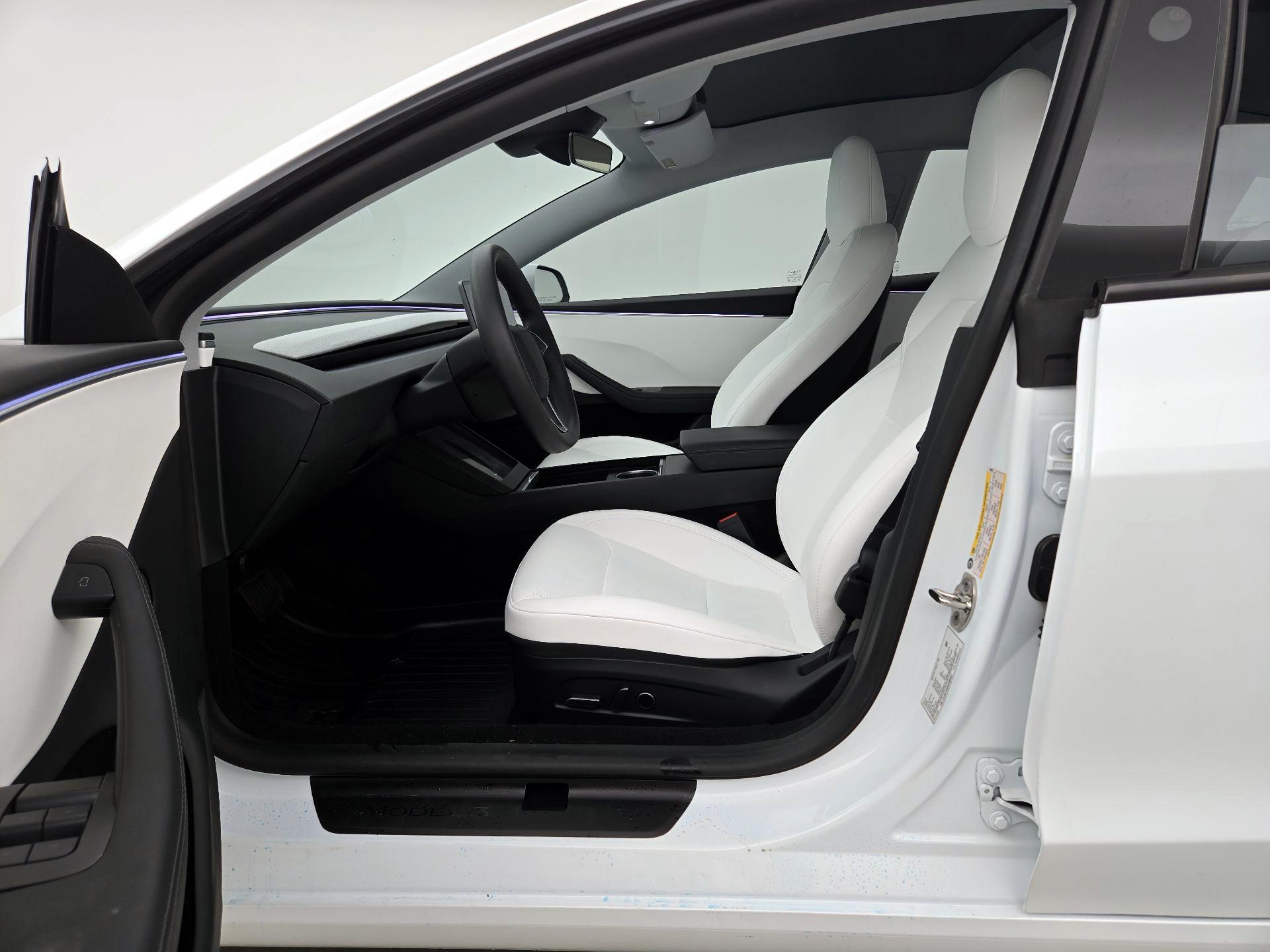 Thumbnail: 2024 Tesla Model 3 - 11