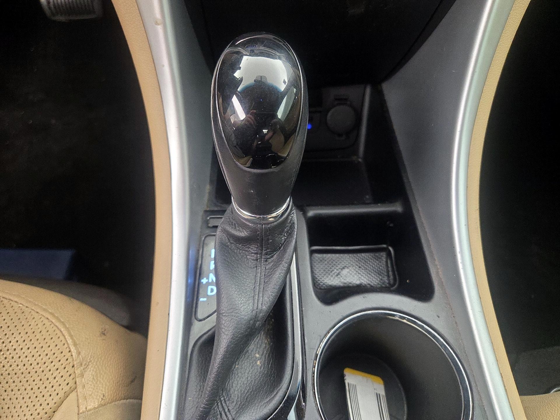 Thumbnail: 2014 Hyundai Sonata - 17