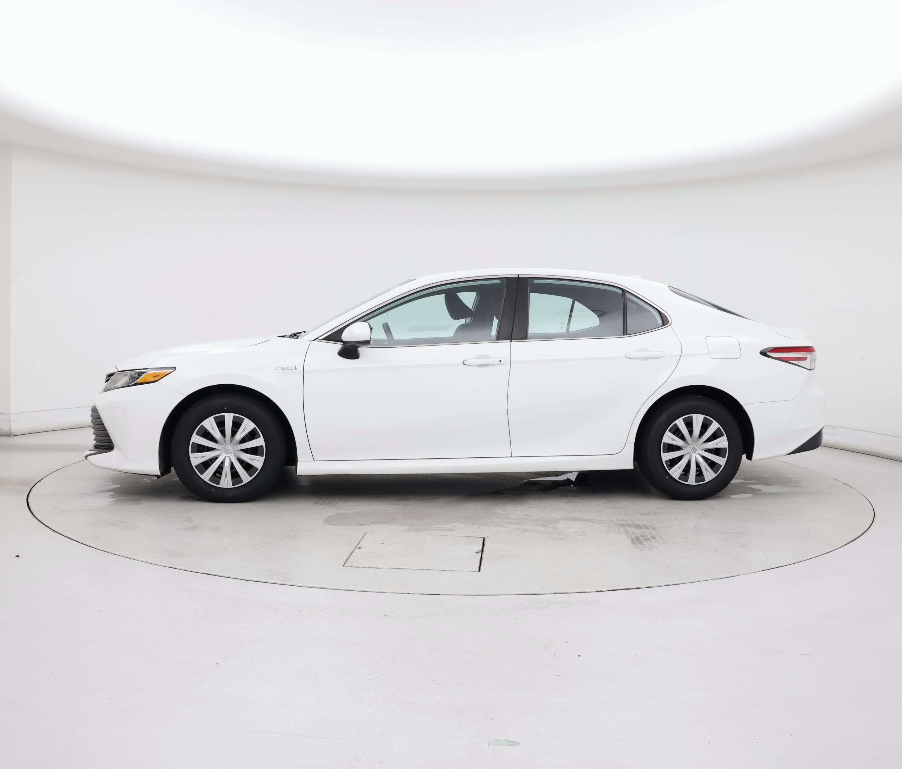 Thumbnail: 2020 Toyota Camry - 3