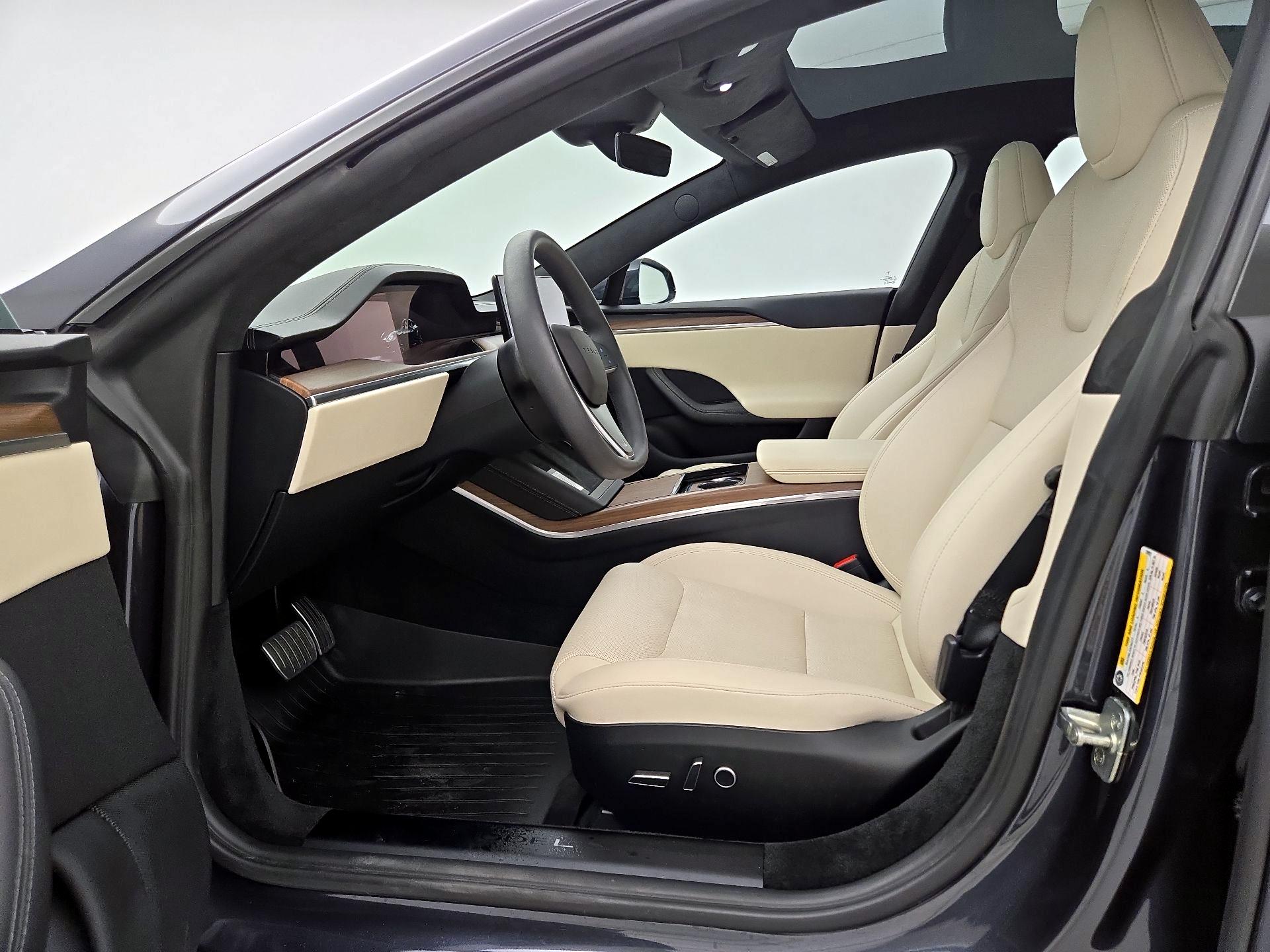 Thumbnail: 2024 Tesla Model S - 11