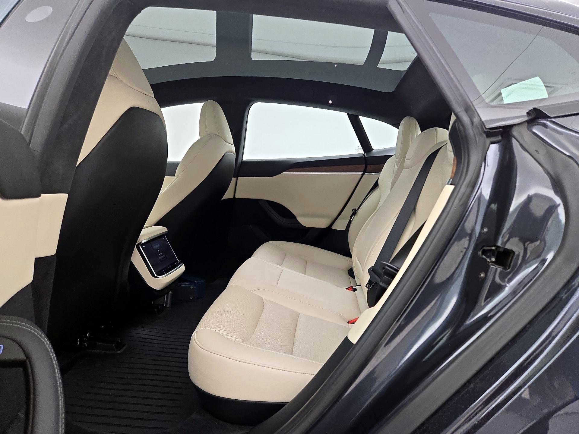 Thumbnail: 2024 Tesla Model S - 19