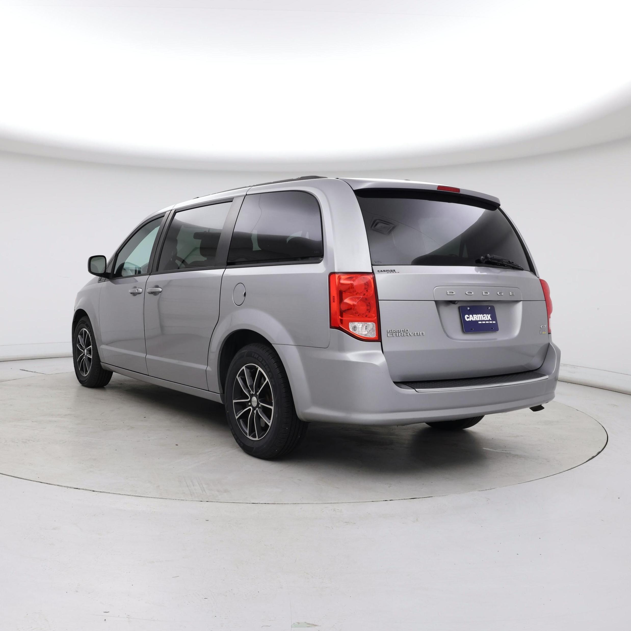 Thumbnail: 2018 Dodge Grand Caravan - 2