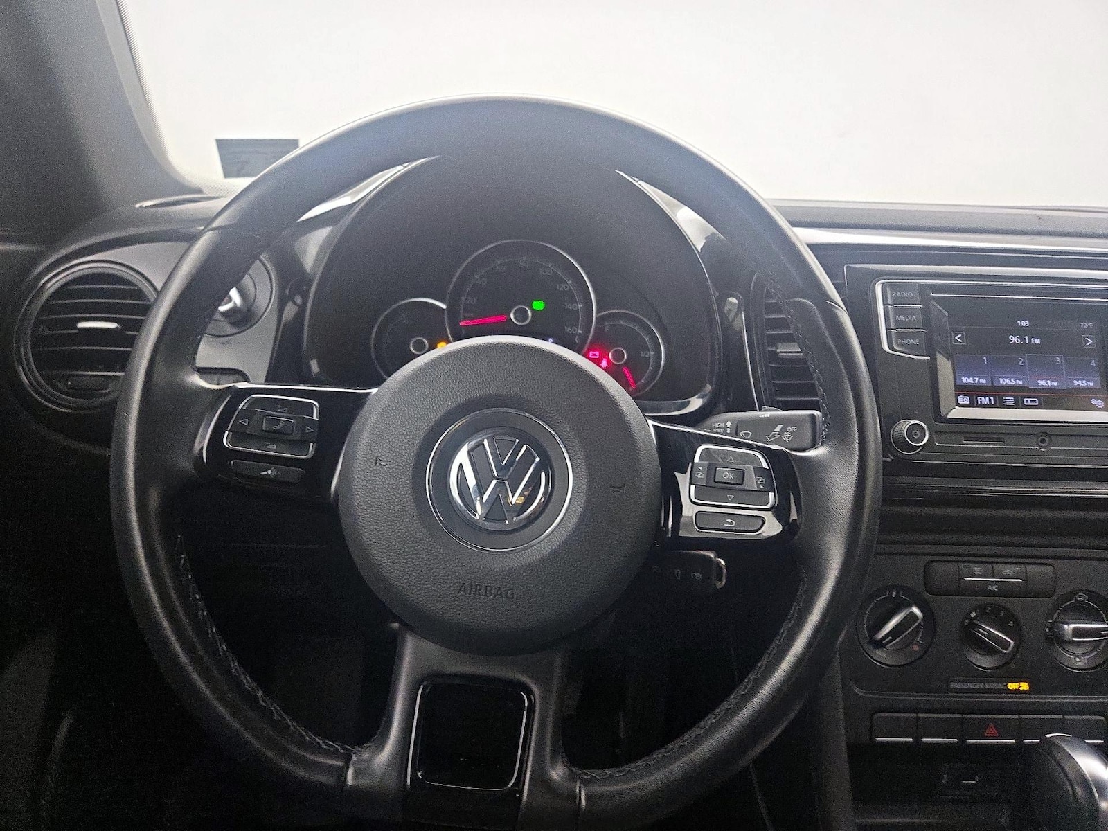 2019 Volkswagen Beetle S - Photo 11