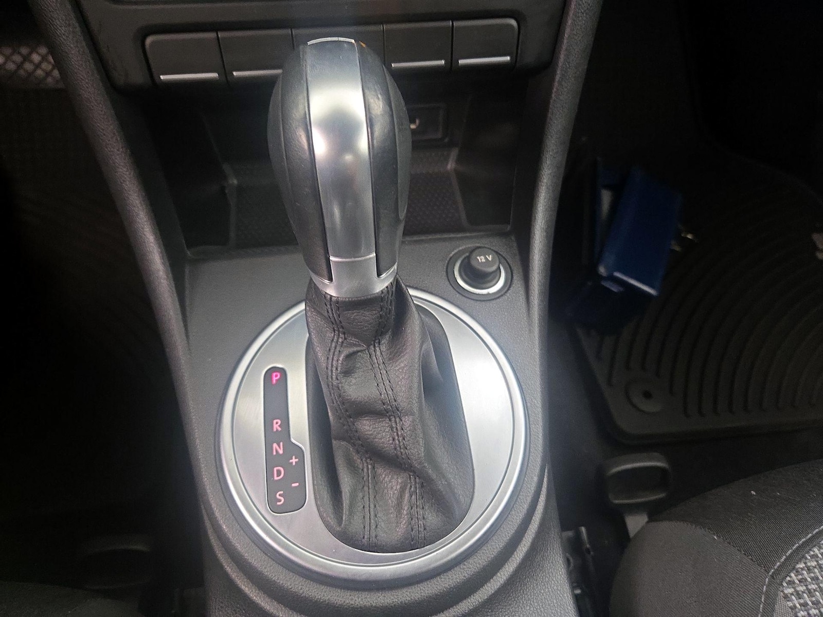 2019 Volkswagen Beetle S - Photo 17