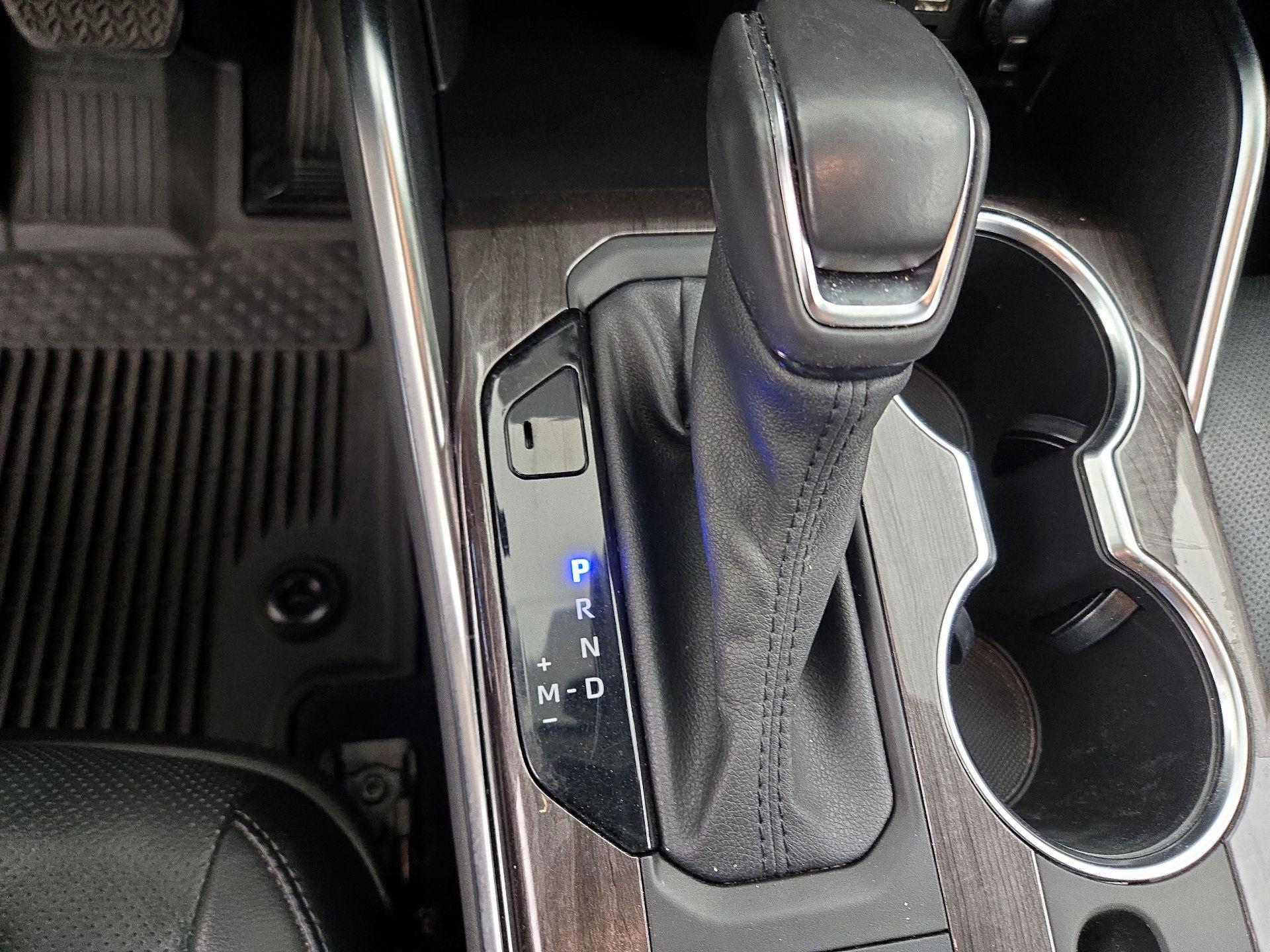 Thumbnail: 2021 Toyota Highlander - 18
