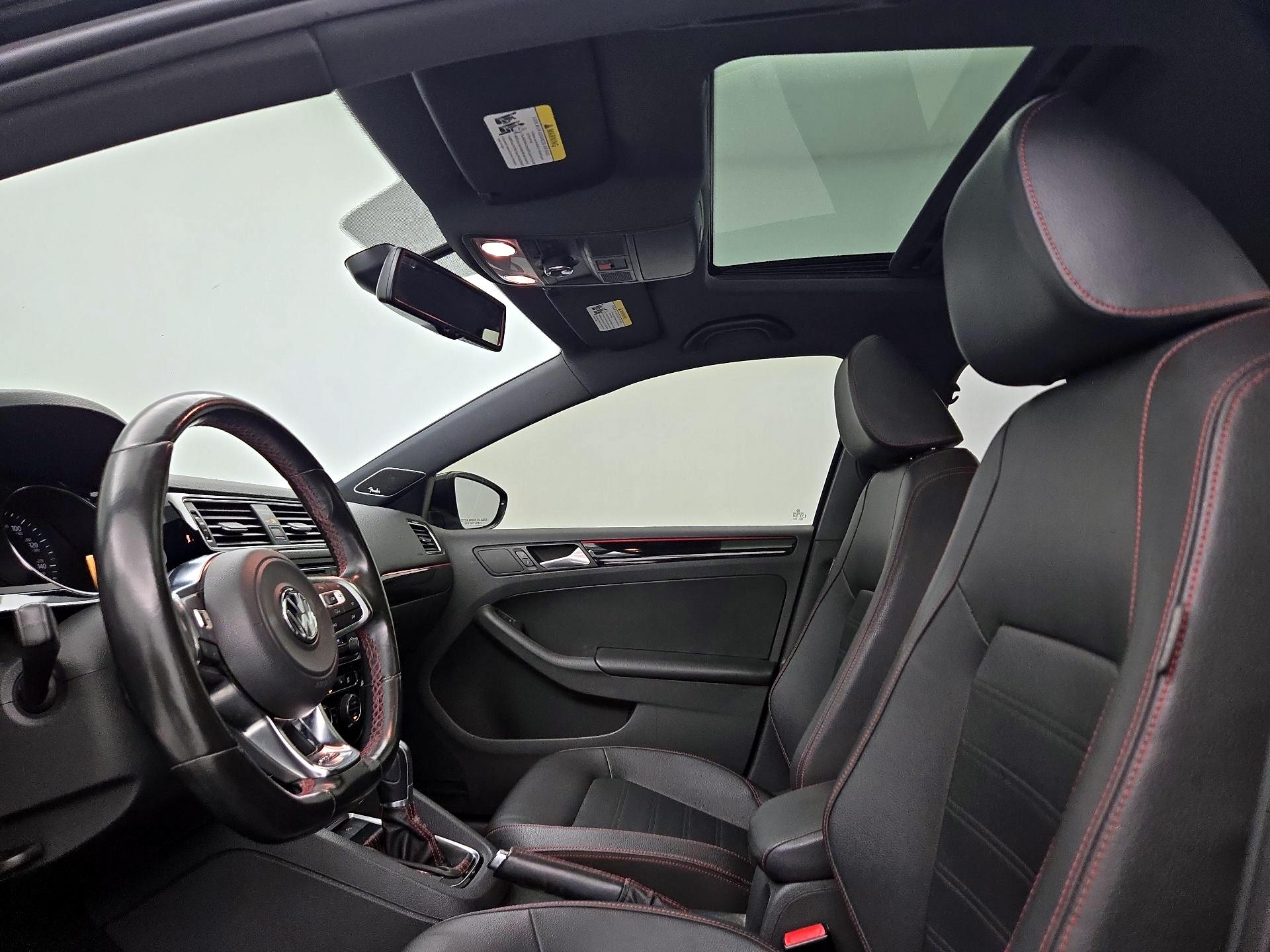 Thumbnail: 2016 Volkswagen Jetta - 19