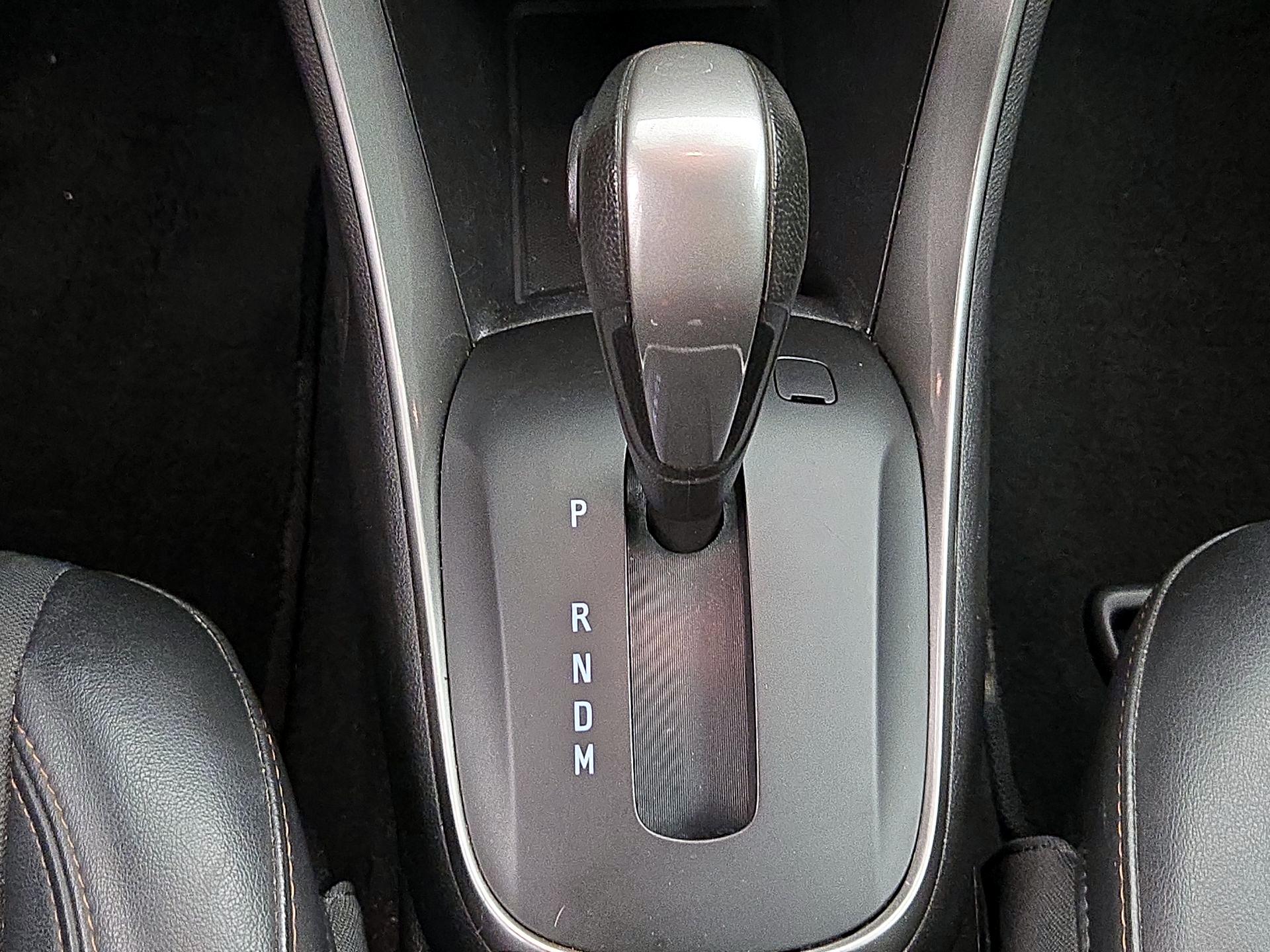 Thumbnail: 2017 Chevrolet Trax - 17