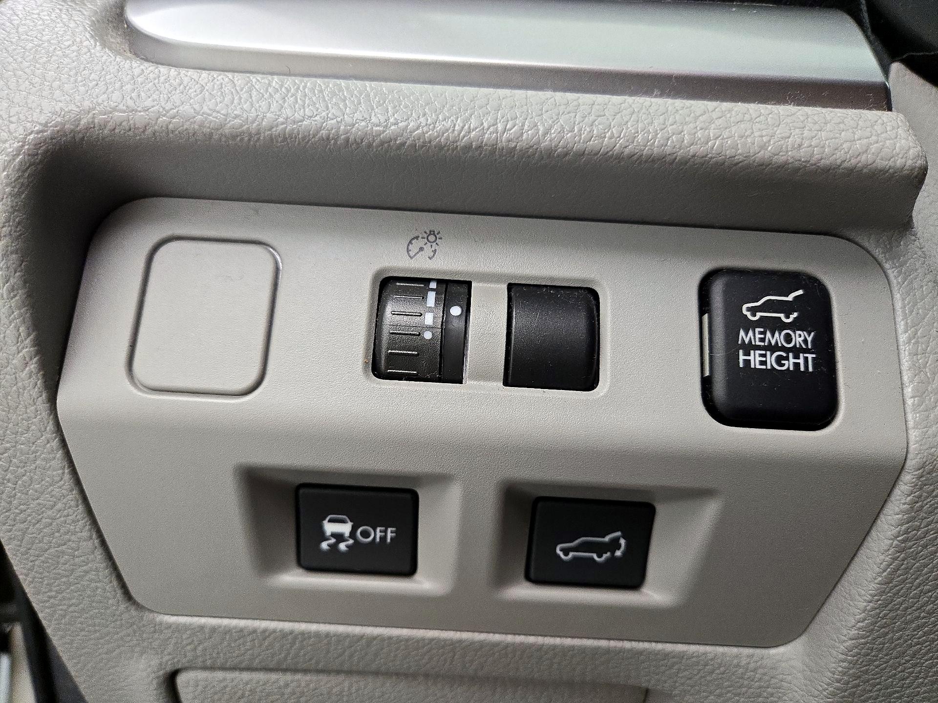 Thumbnail: 2015 Subaru Forester - 13