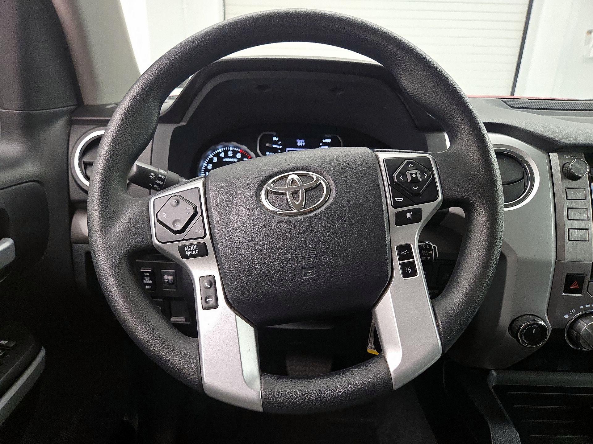 Thumbnail: 2019 Toyota Tundra - 10