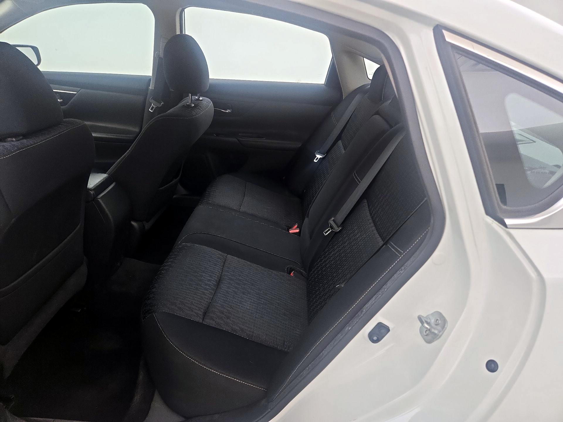 Thumbnail: 2016 Nissan Altima - 19