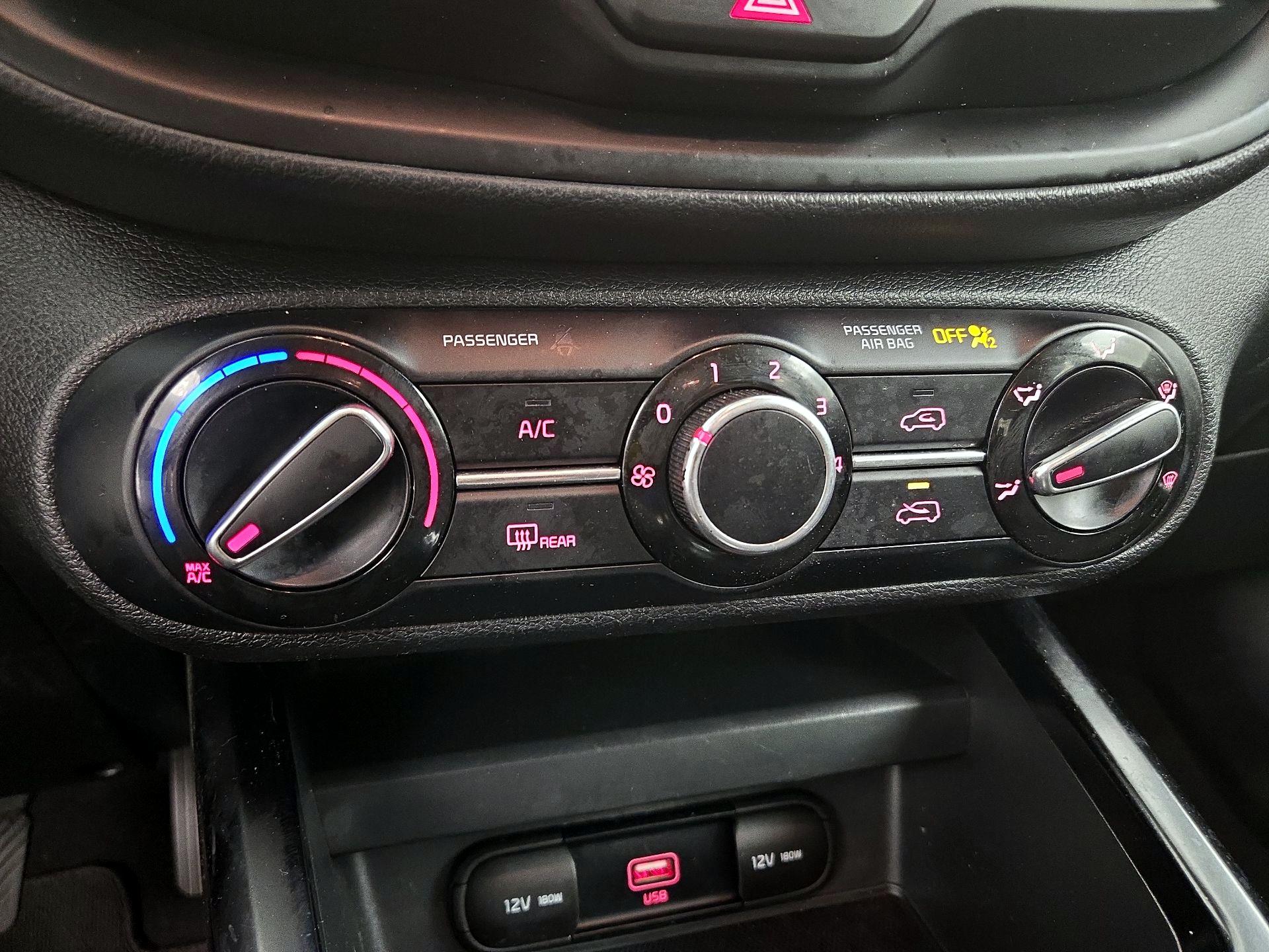 Thumbnail: 2020 Kia Soul - 16