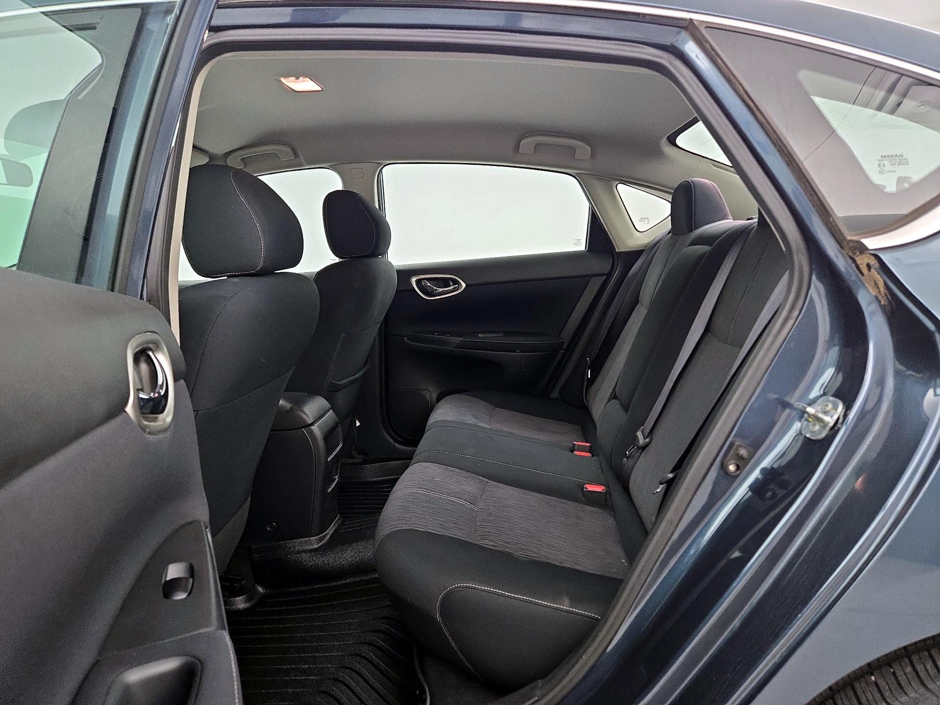 Thumbnail: 2014 Nissan Sentra - 18