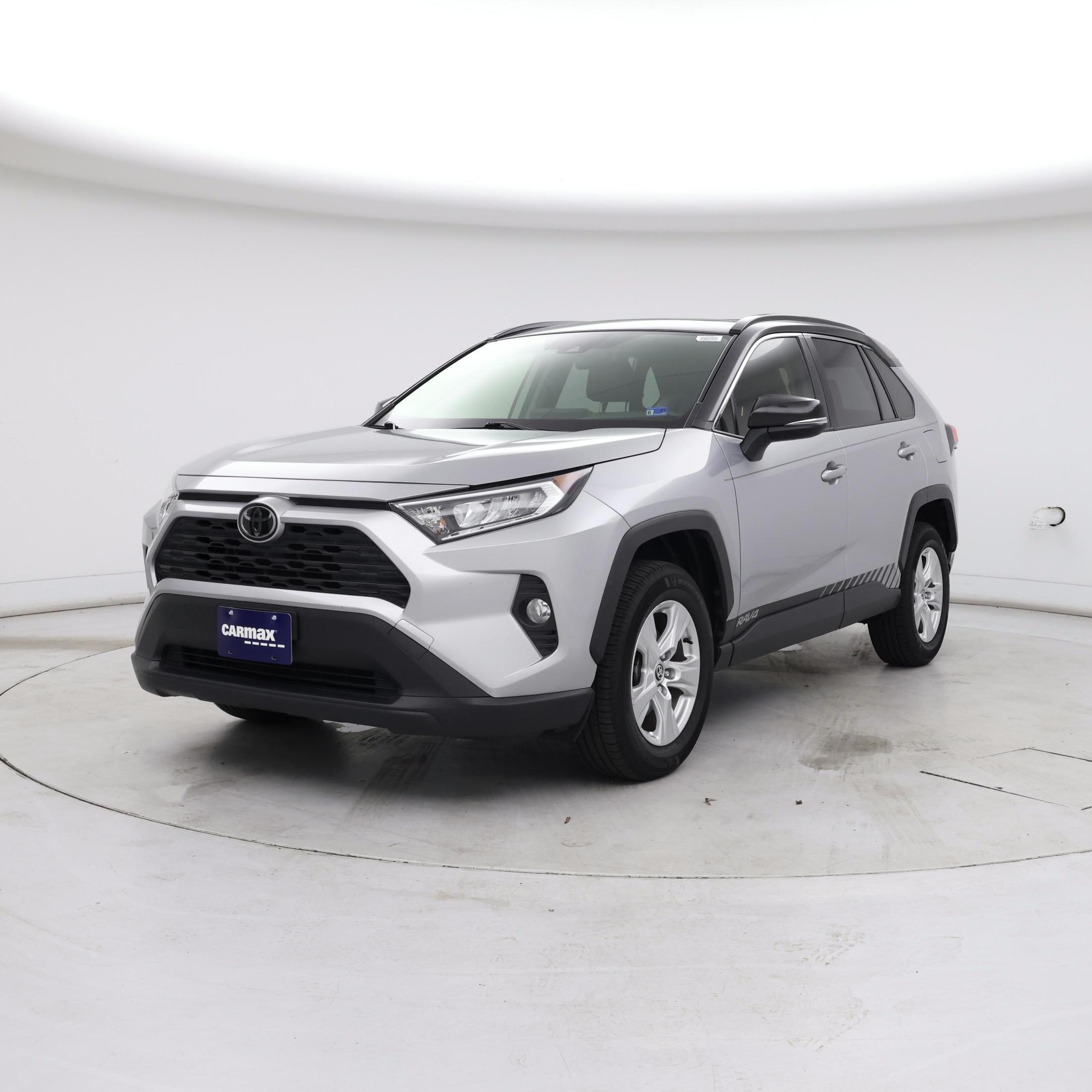 Thumbnail: 2020 Toyota RAV4 - 4