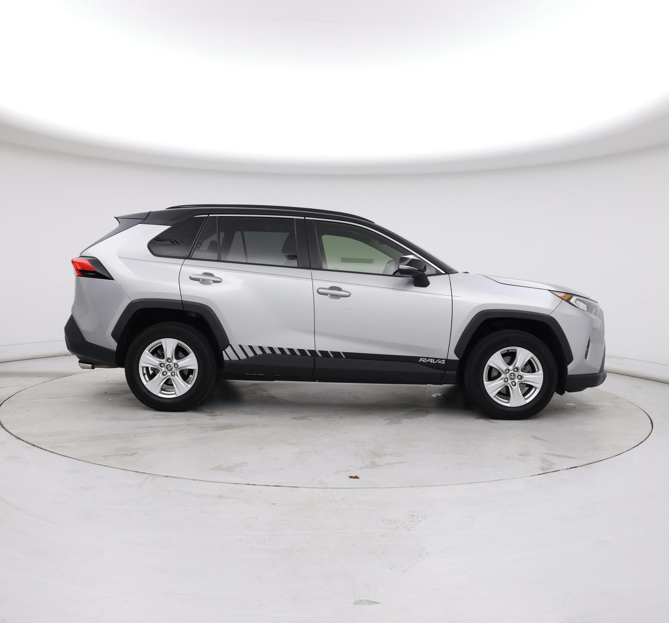 Thumbnail: 2020 Toyota RAV4 - 7