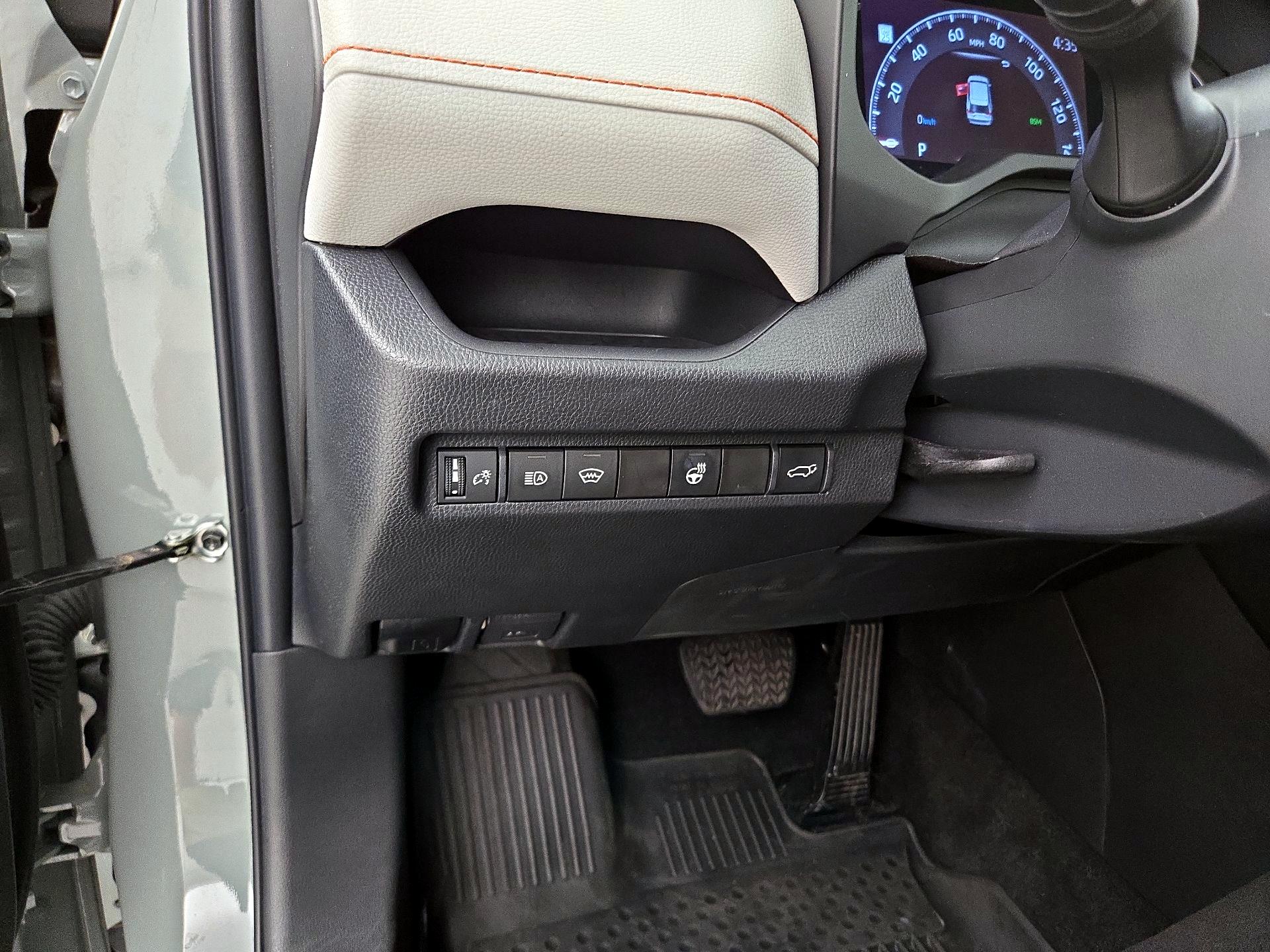 Thumbnail: 2023 Toyota RAV4 - 13
