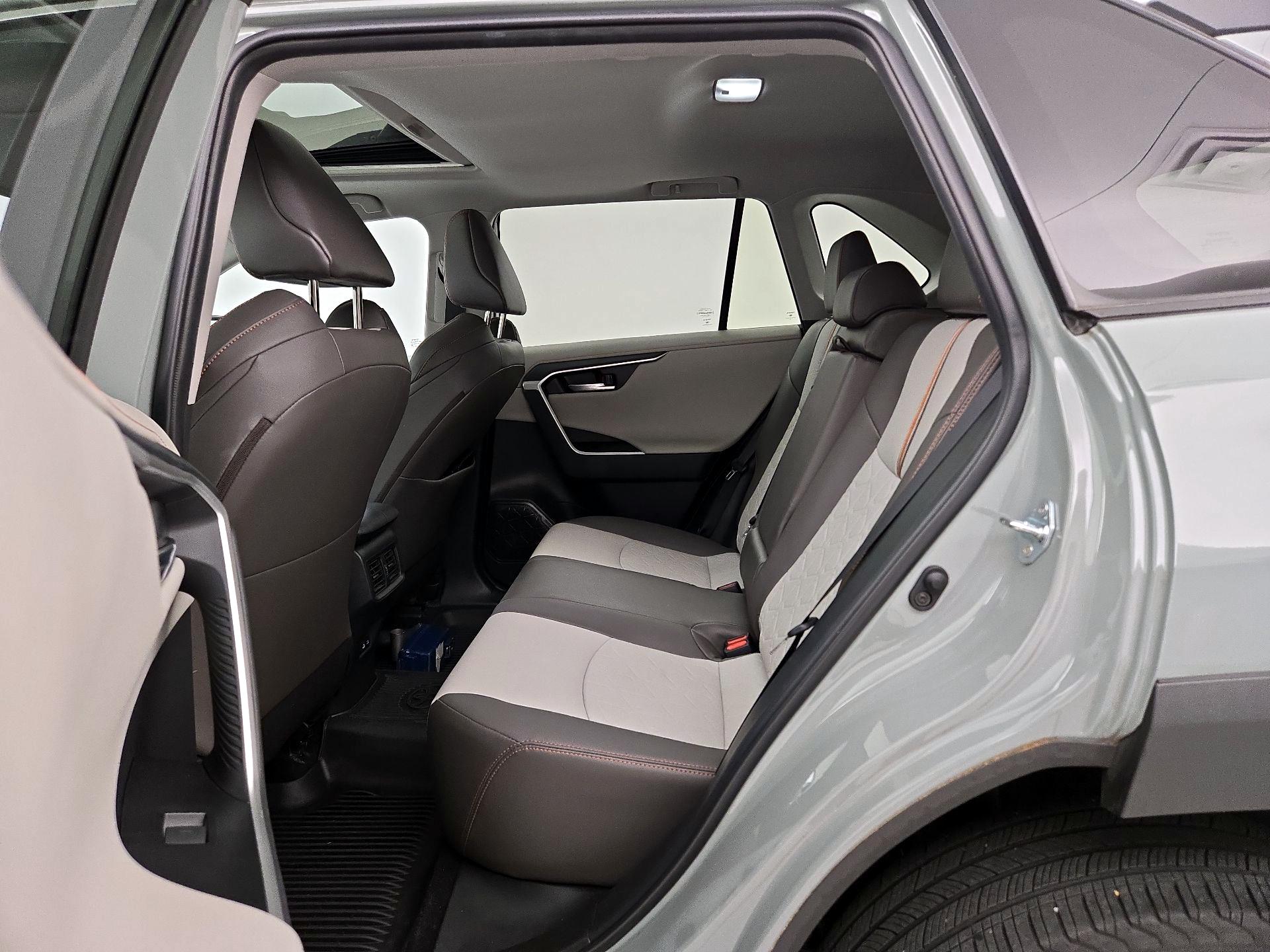 Thumbnail: 2023 Toyota RAV4 - 20