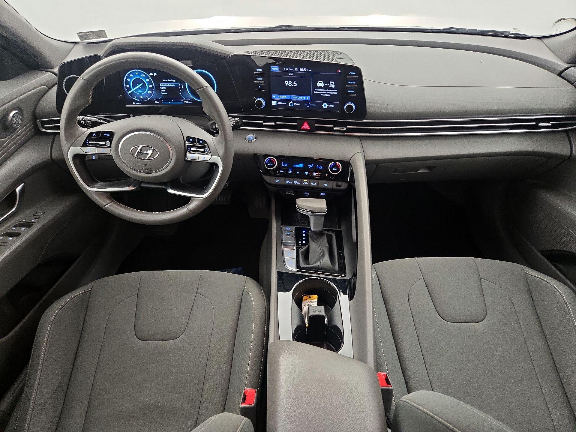 Thumbnail: 2022 Hyundai Elantra - 9