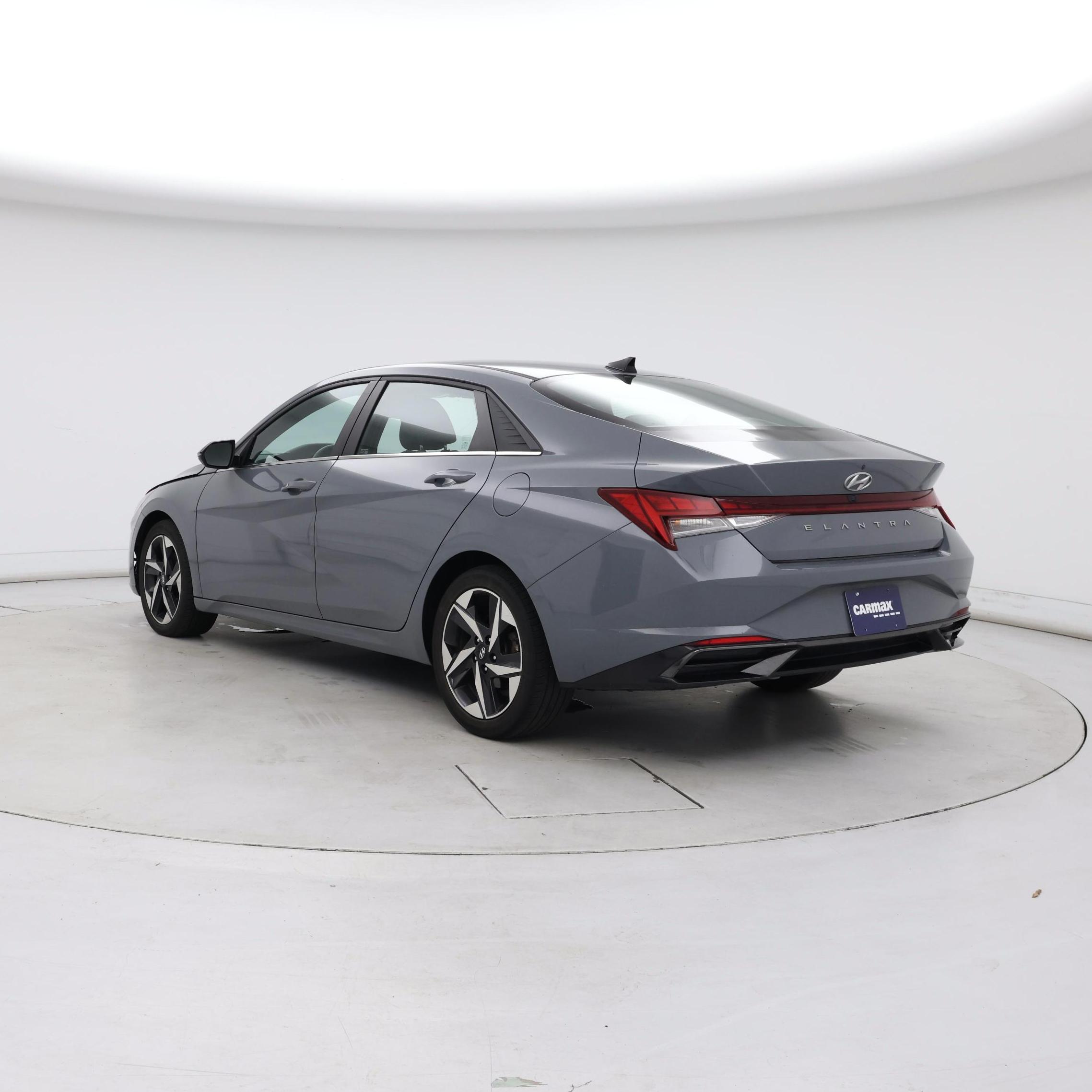 Thumbnail: 2022 Hyundai Elantra - 2