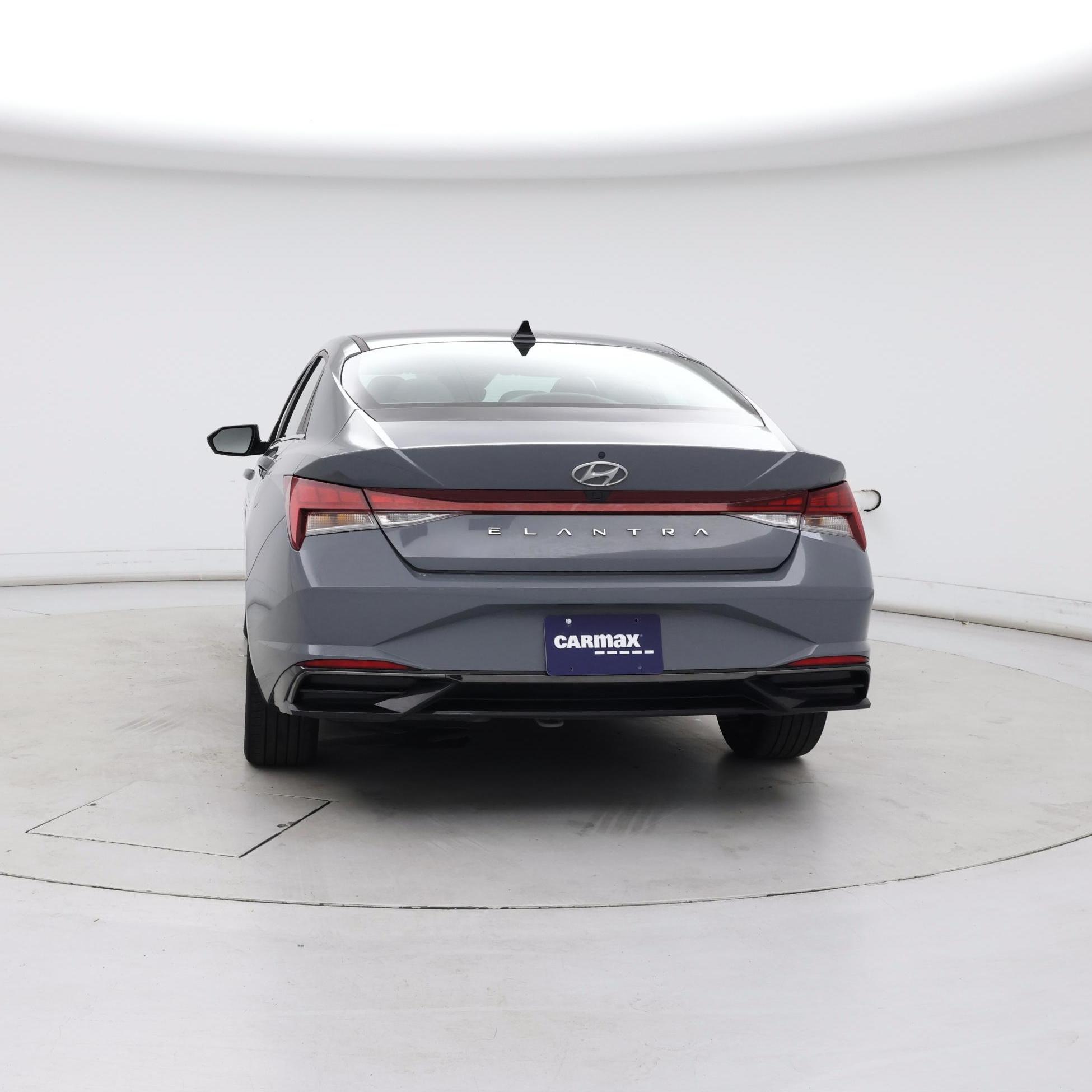 Thumbnail: 2022 Hyundai Elantra - 6